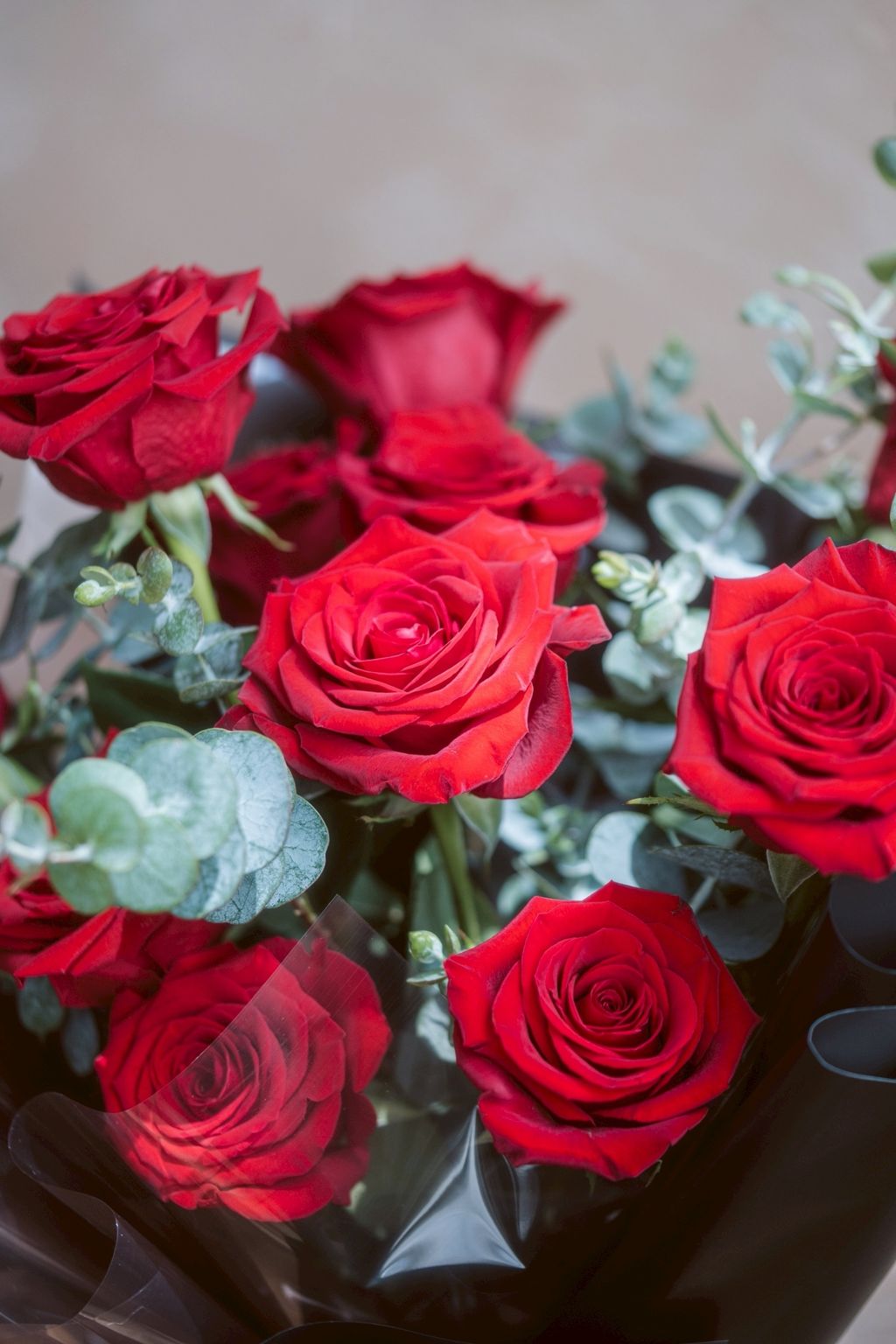 LINE_ALBUM_$2600 12朵紅玫瑰_250913_1