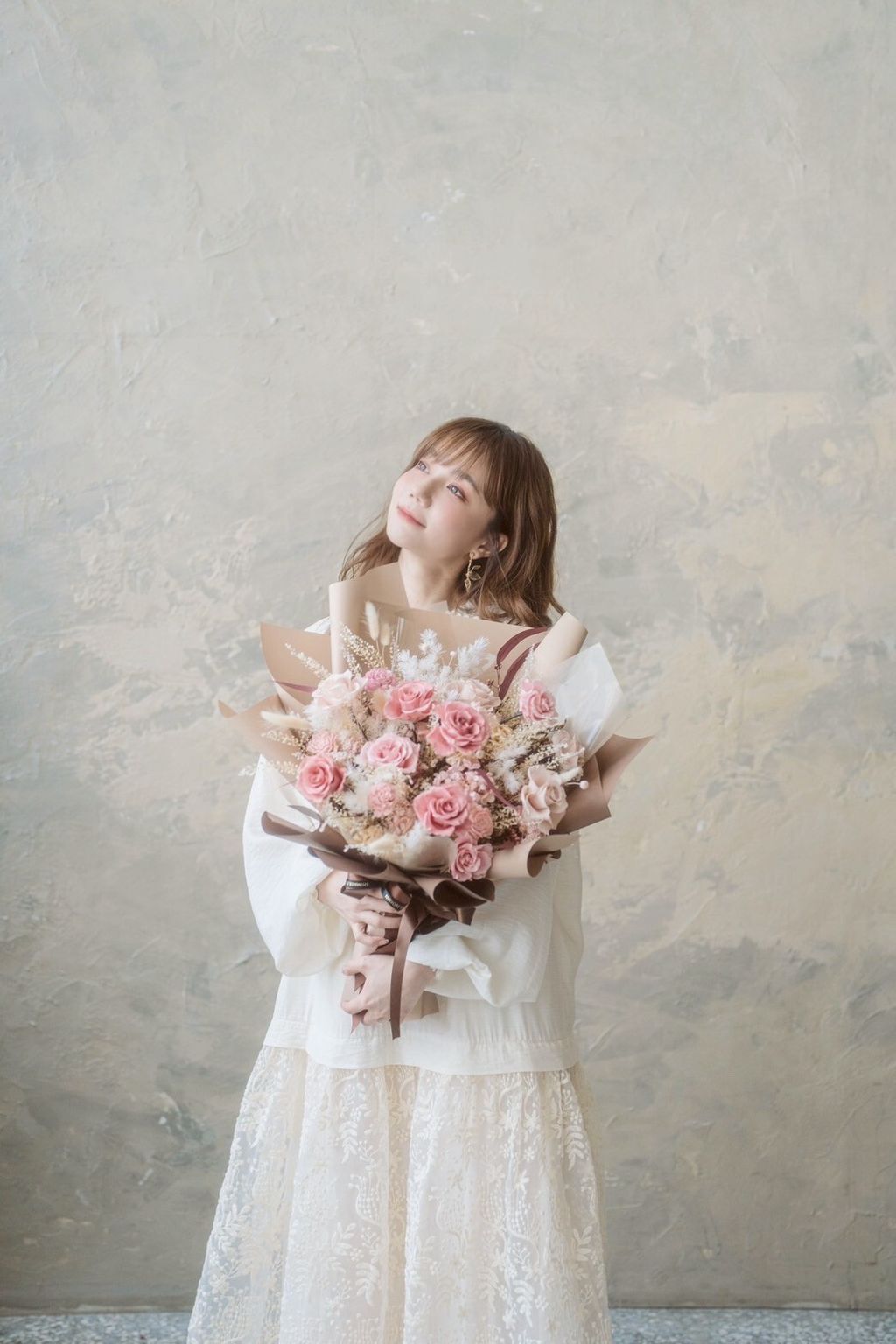 LINE_ALBUM_12朵永生大玫瑰花束$5200_250914_12