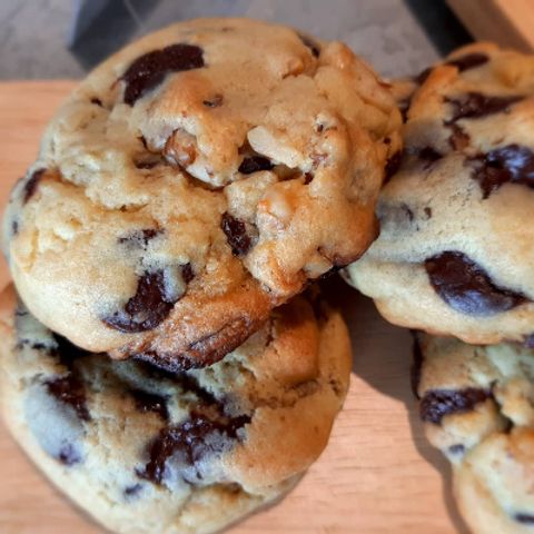 Cookie - dark chocolate walnut cookie.jpeg