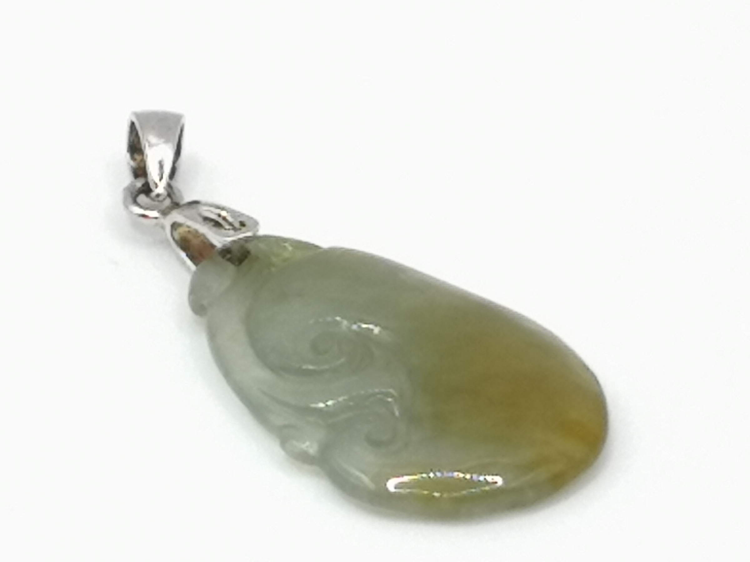 🍀 P013 - Natural Serpentine Jade Ruyi Pendant 天然岫玉玉如意吊坠