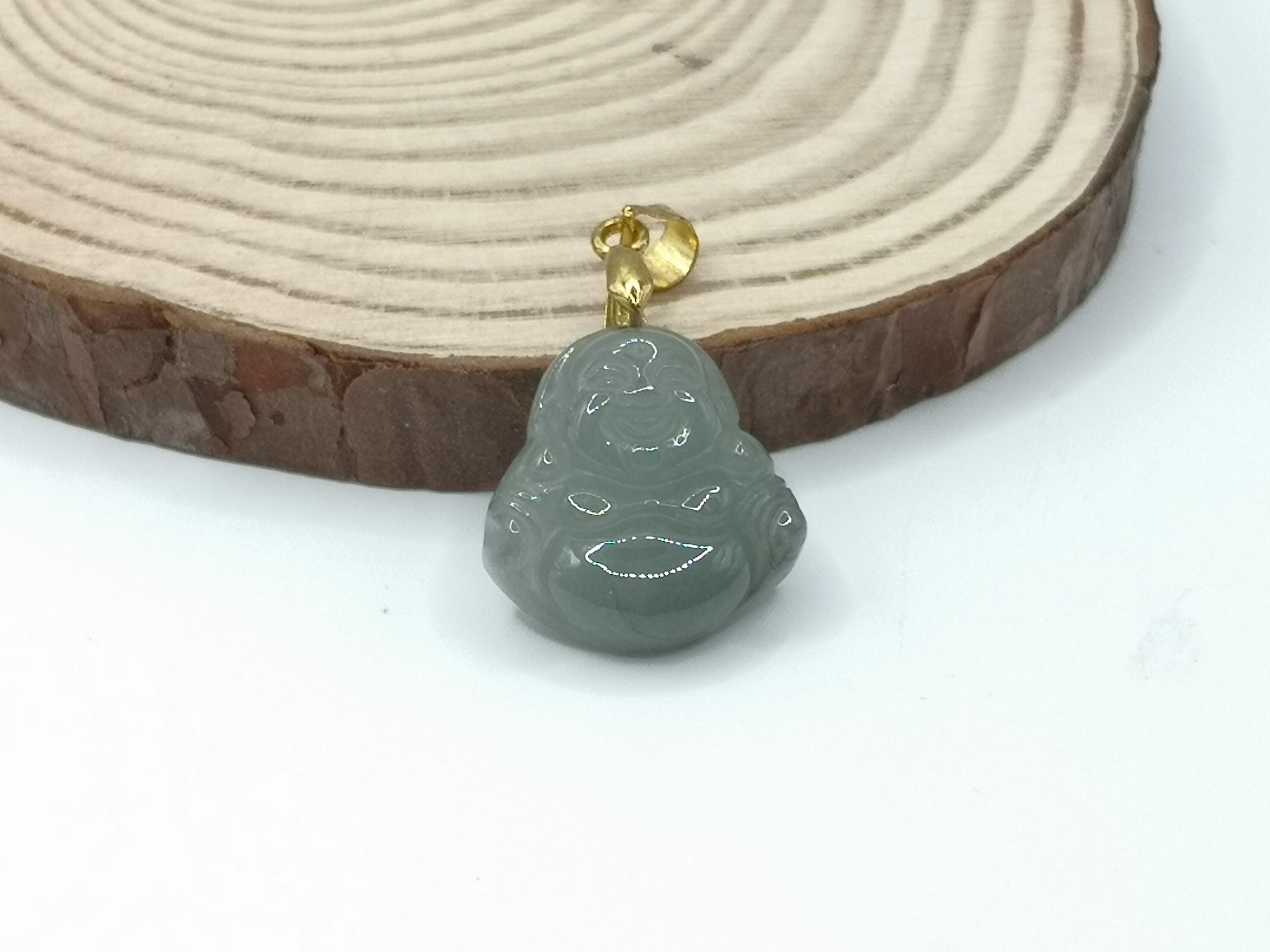 🍀 P064 - Natural Jade Pendant 天然绿冰翡翠玉佛公吊坠