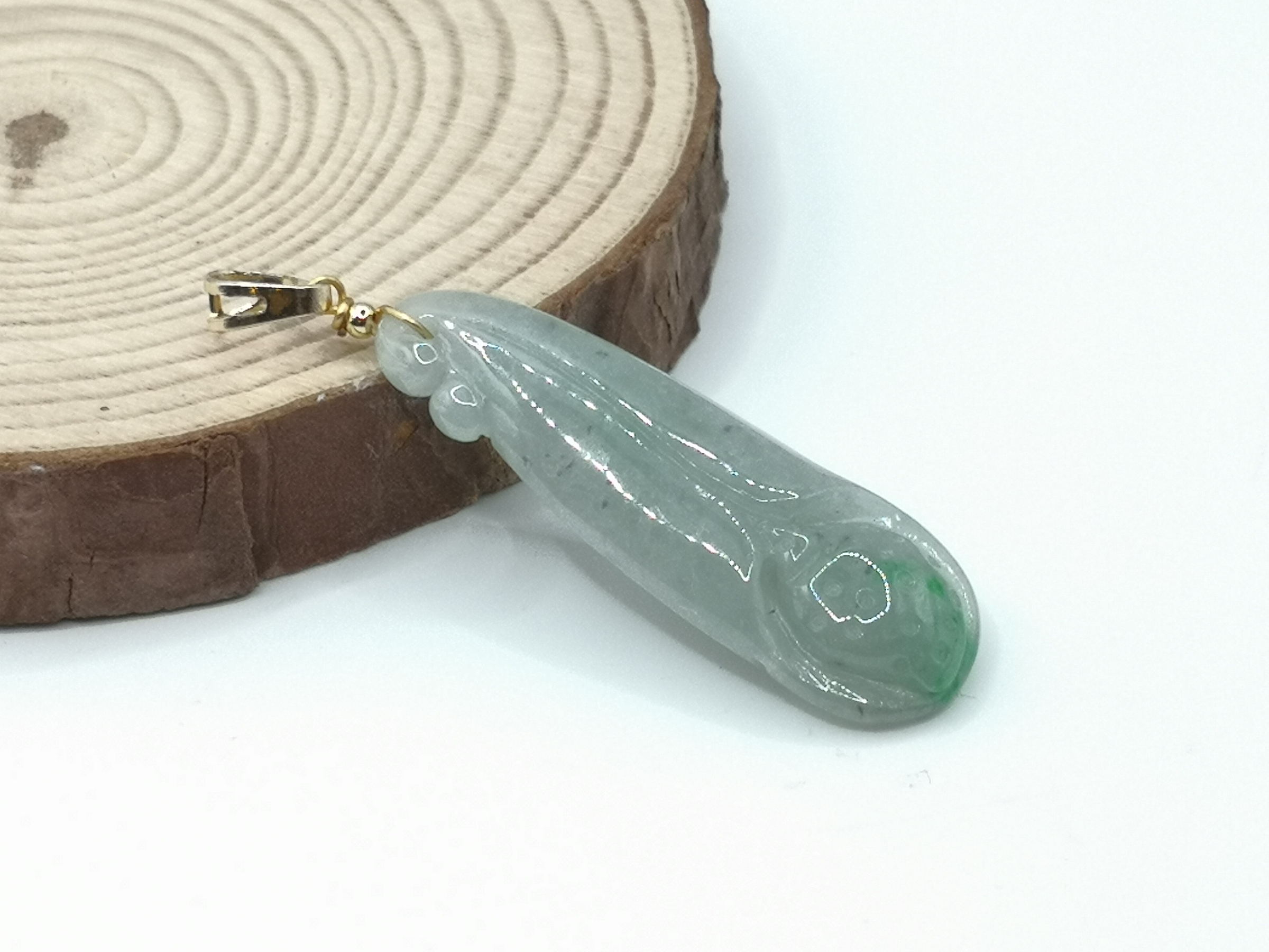 🍀 P069 - Natural Jade Pendant 天然翡翠玉兰花吊坠