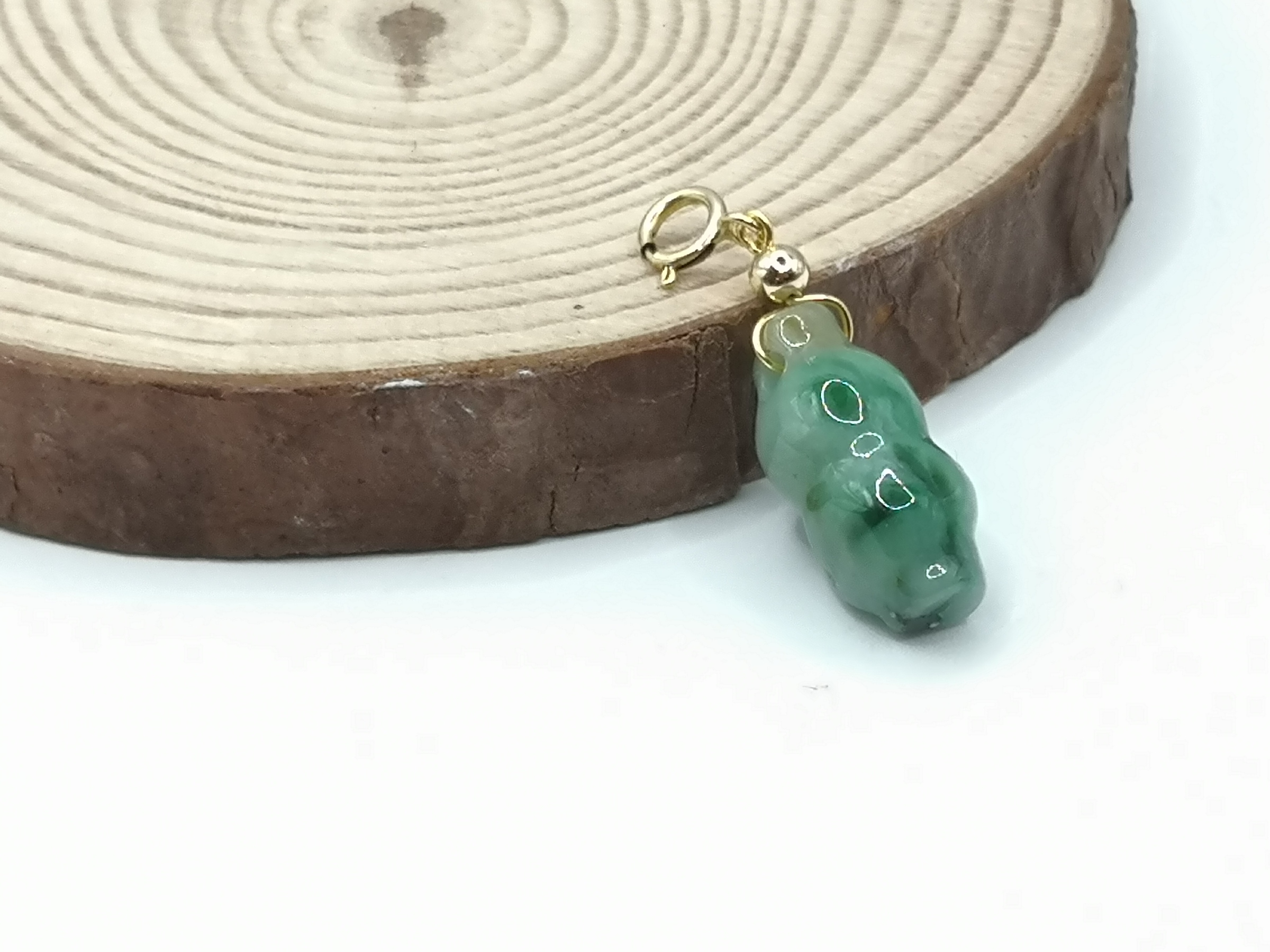 🍀 P070 - Natural Jade Gourd Pendant With Necklace Rope 天然翡翠玉葫芦吊坠配项链绳