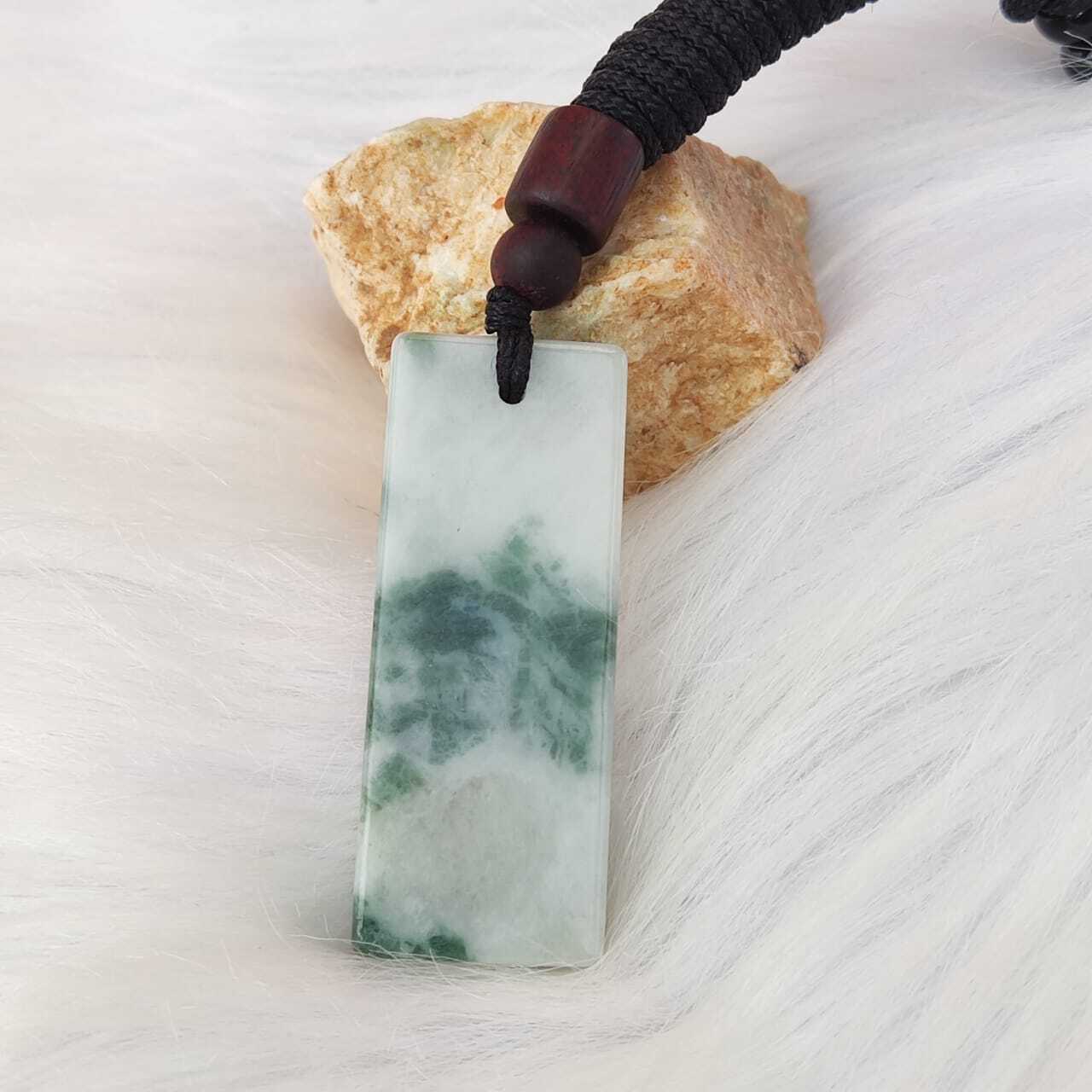 ? P104 - Natural Myanmar Jadeite Jade Pendant With Necklace Rope 天然缅甸翡翠A货白底飘绿花 