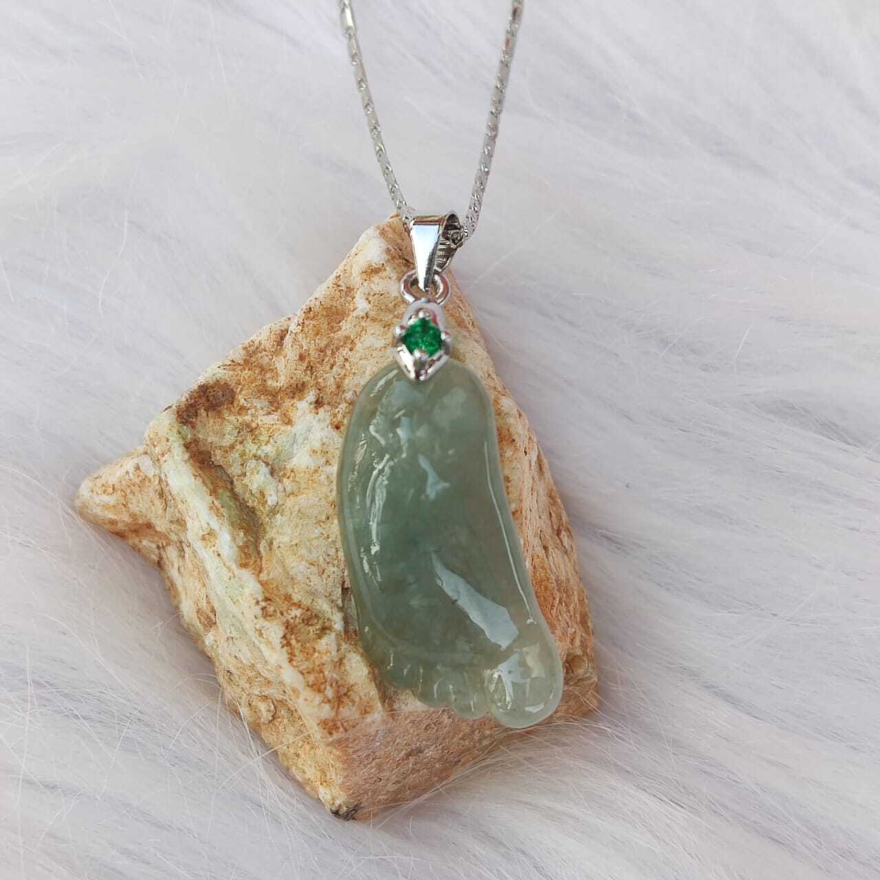 🍀 P137 - Natural Jade 