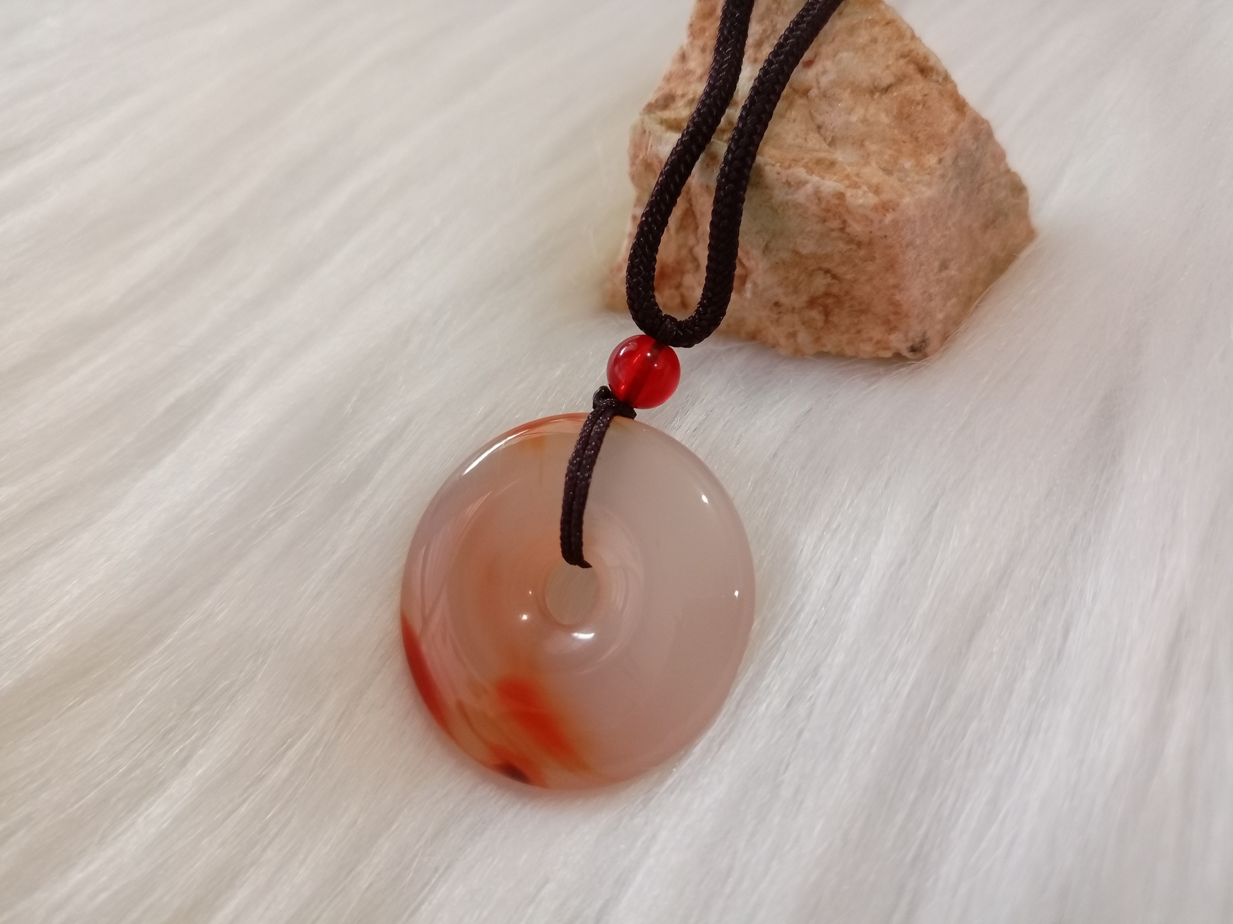 🍀 P145 - Natural Agate Chalcedony Pendant With Necklace Rope 天然玛瑙玉髓 