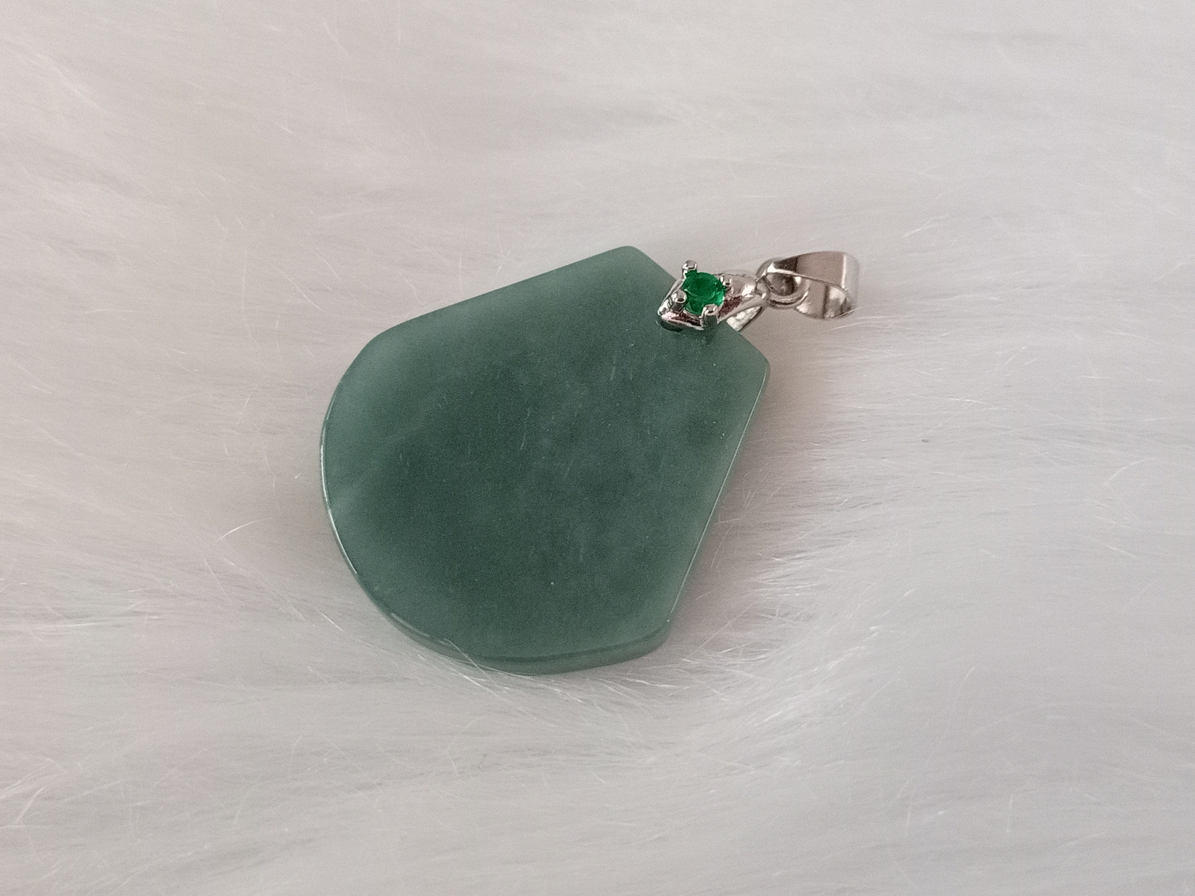 🍀 P175 - Natural Myanmar Jadeite Jade Pendant 天然缅甸翡翠A货蓝水 