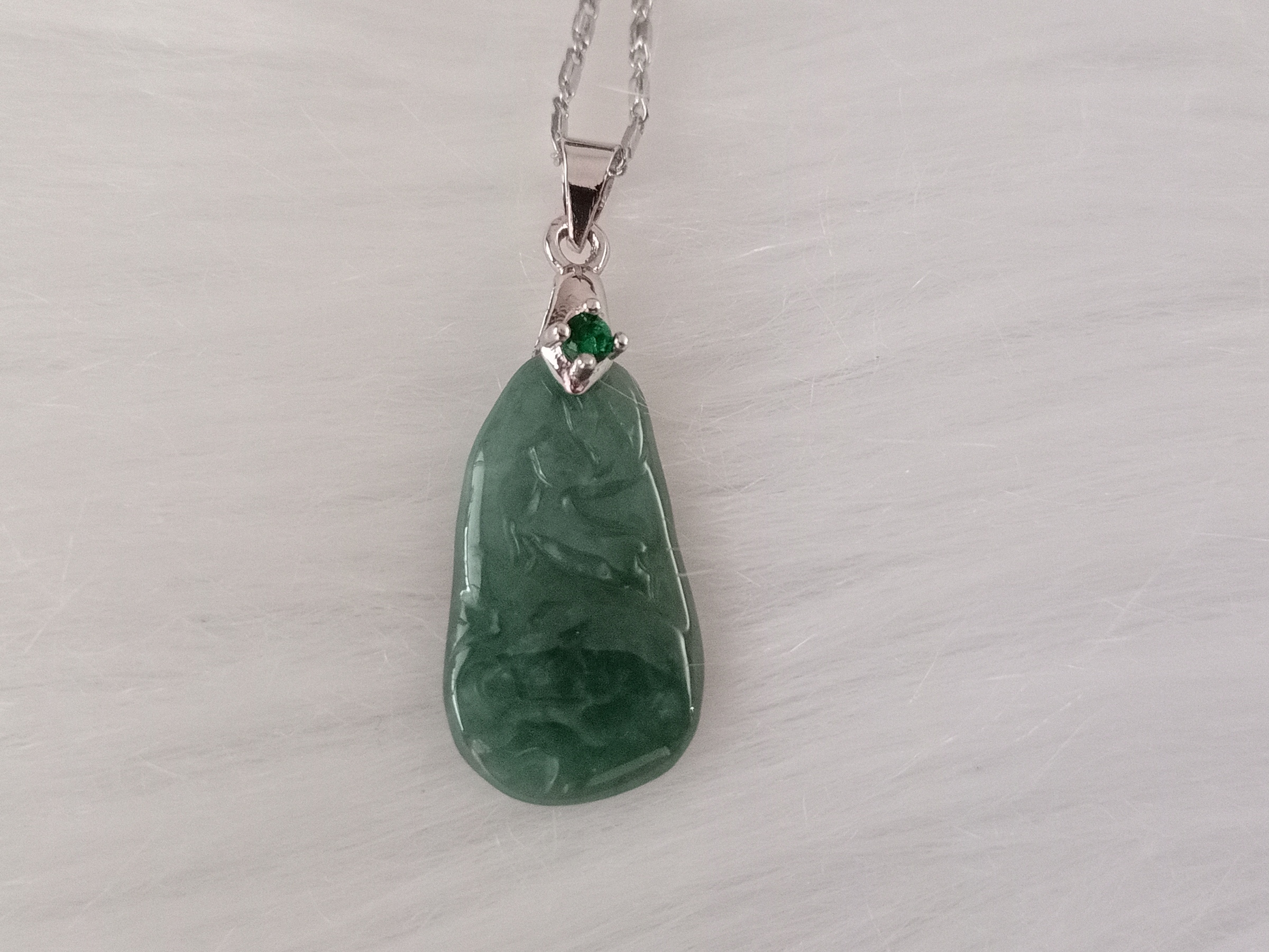 🍀 P187 - Natural Myanmar Jadeite Jade Pendant with Necklace 天然缅甸翡翠A货 