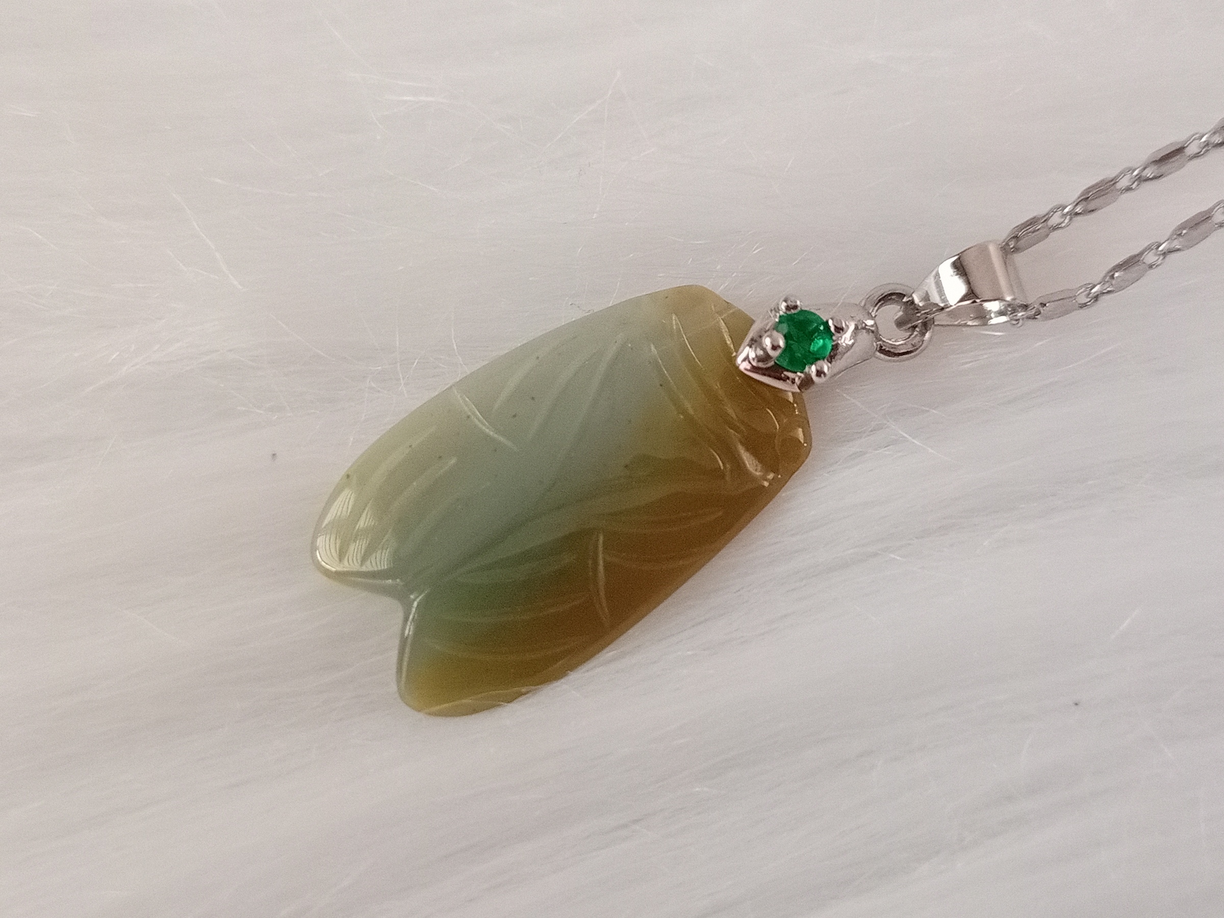 🍀 P189 - Natural Myanmar Jadeite Jade Cicada Pendant with Necklace 天然缅甸翡翠A货黄蓝翡玉蝉 