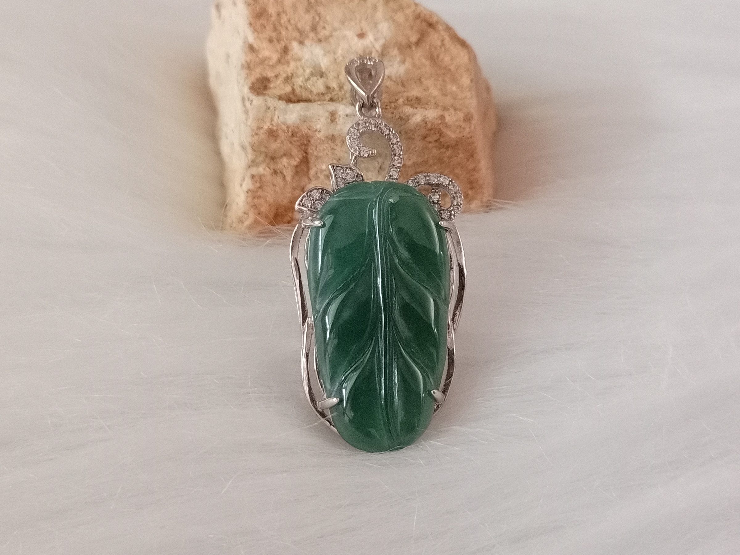 🍀 P200 - Natural Jadeite Jade Leaf Pendant 925 Silver Inlaid (with certificate) 天然翡翠A货蓝冰叶子 