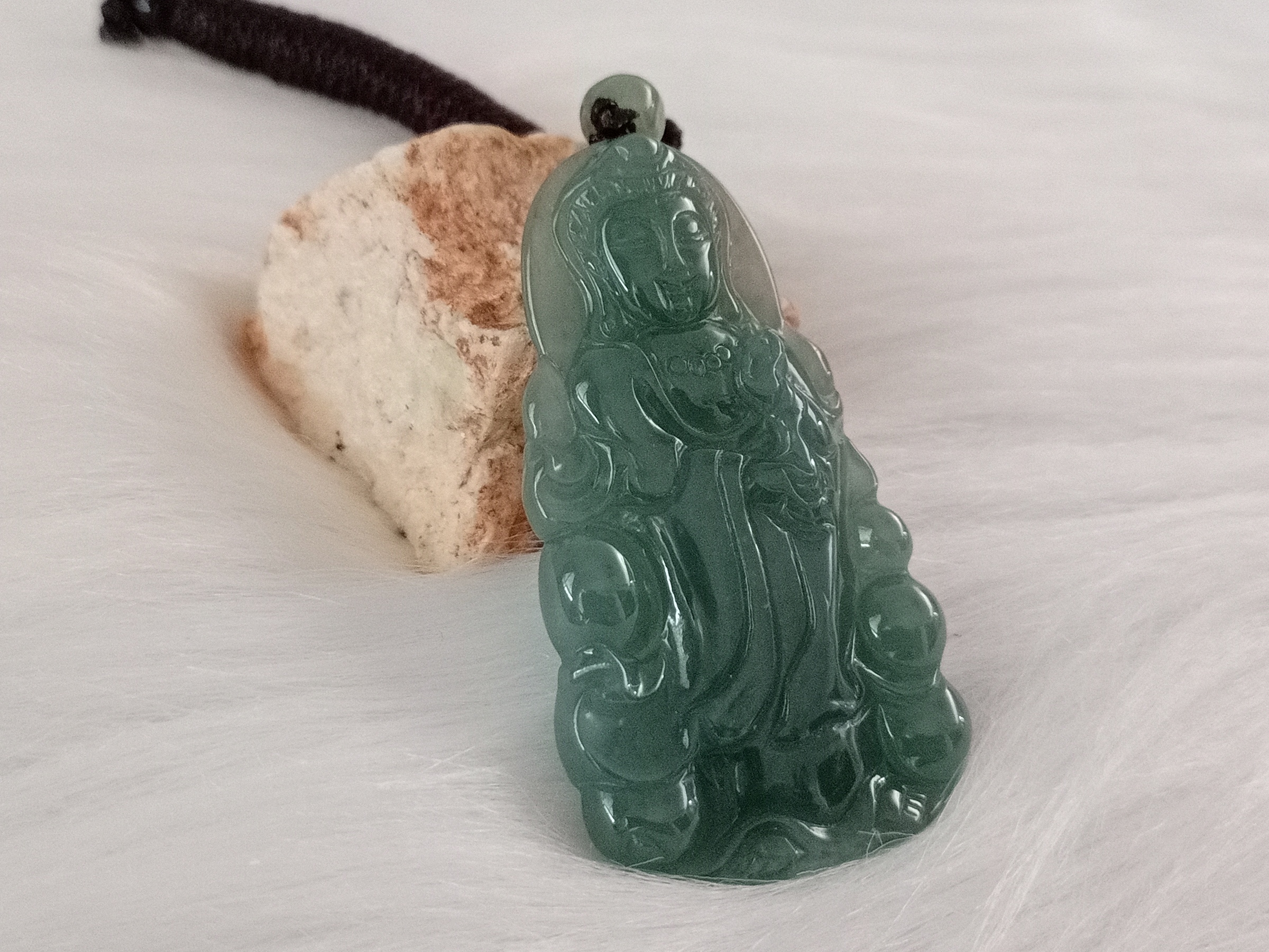 🍀 P211 - Natural Myanmar Jadeite Jade 