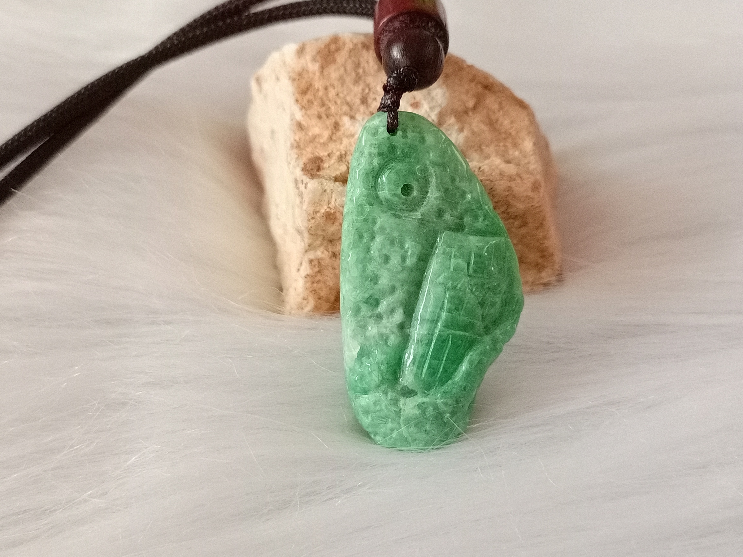 🍀 P259 - Natural Myanmar Jadeite Jade Pendant with Necklace Rope (Got flaw line，dig it) 天然缅甸翡翠A货 