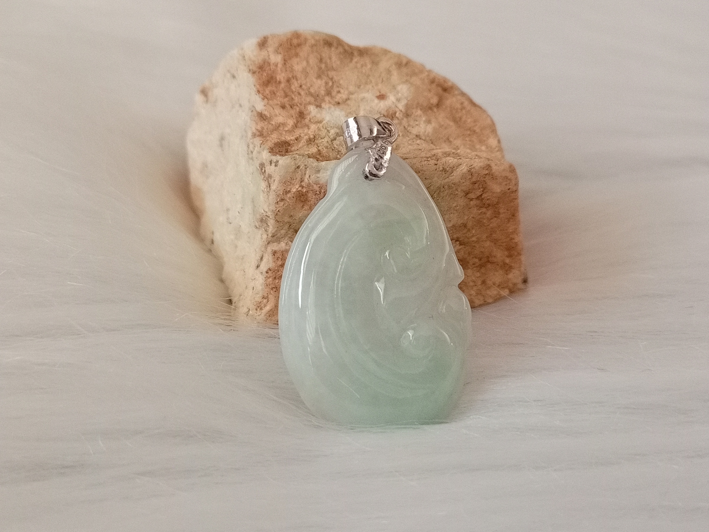 🍀 P274 - Natural Myanmar Jadeite Jade 