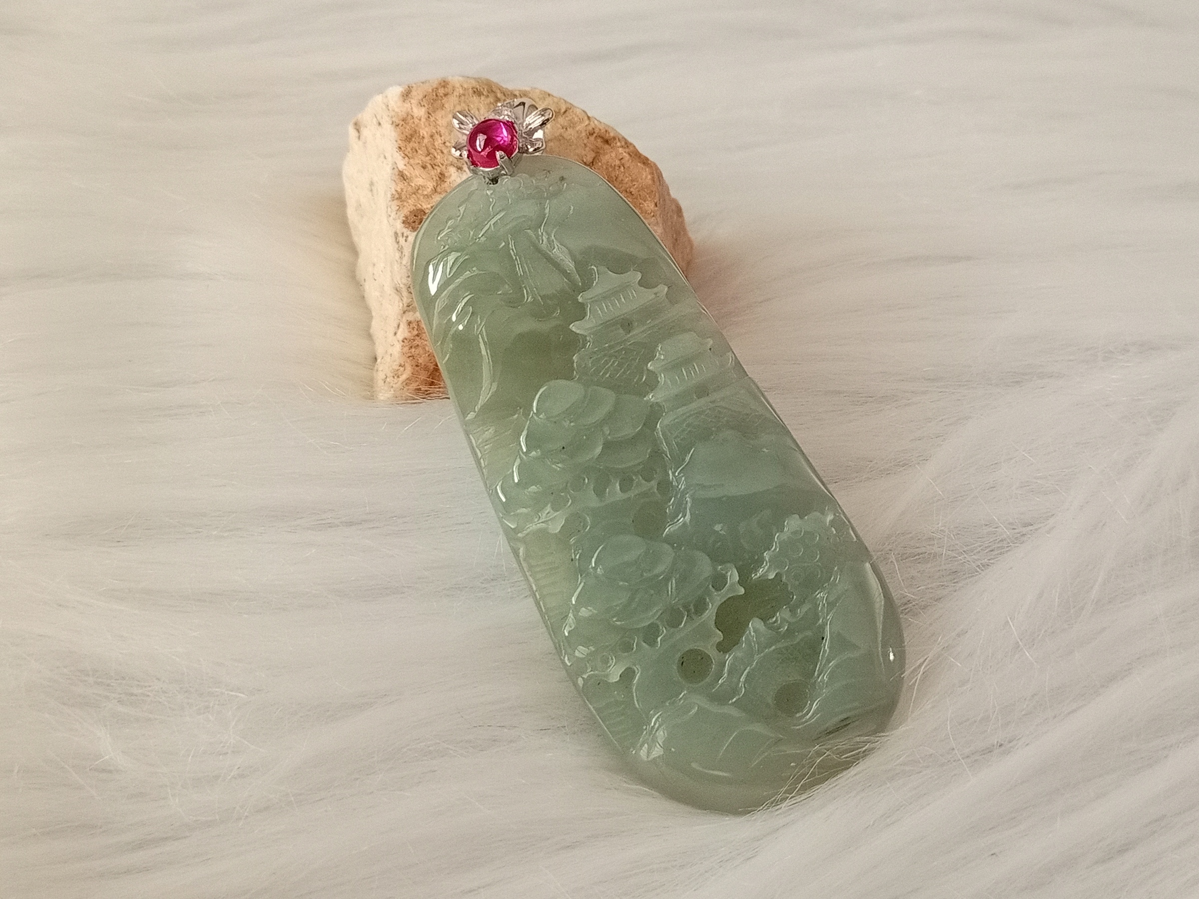 🍀 P301 - Natural Myanmar Jadeite Jade Pendant (with certificate) 天然缅甸翡翠A货绿冰 