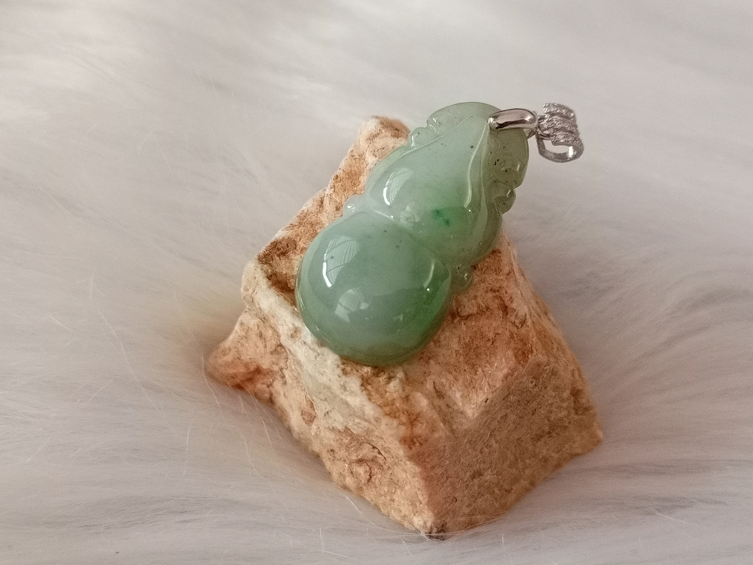 🍀 P309 - Natural Myanmar Jadeite Jade 