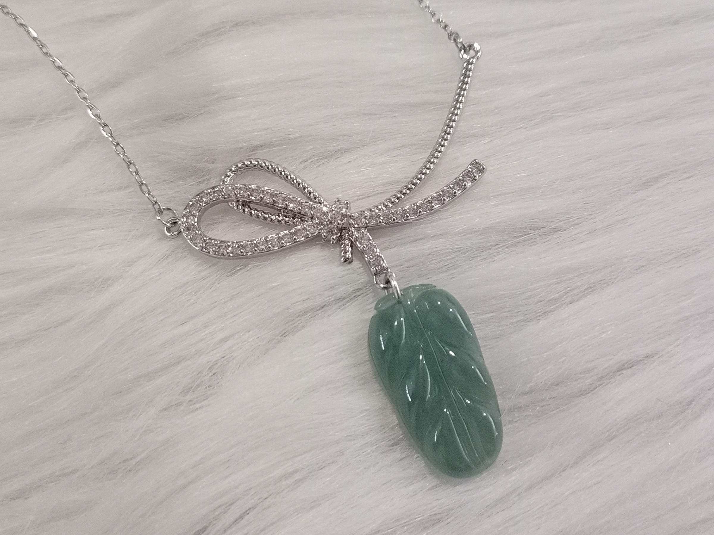 🍀 N016 - Natural Myanmar Jadeite Jade Leaf Pendant with Necklace 天然缅甸翡翠A货冰绿 