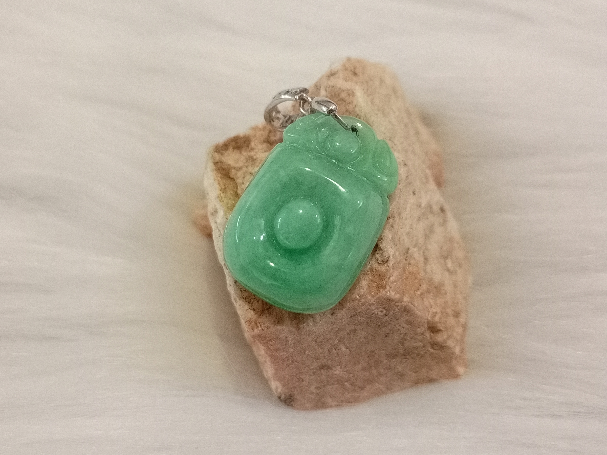 🍀 P293 - Natural Myanmar Jadeite Jade Pendant with S925 silver pendant buckle head 天然缅甸翡翠A货满绿 