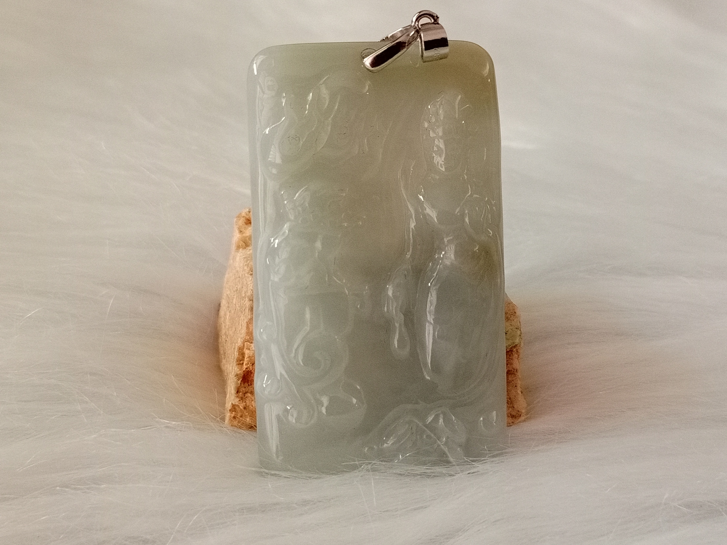 🍀 P324 - Natural Myanmar Jadeite Jade 