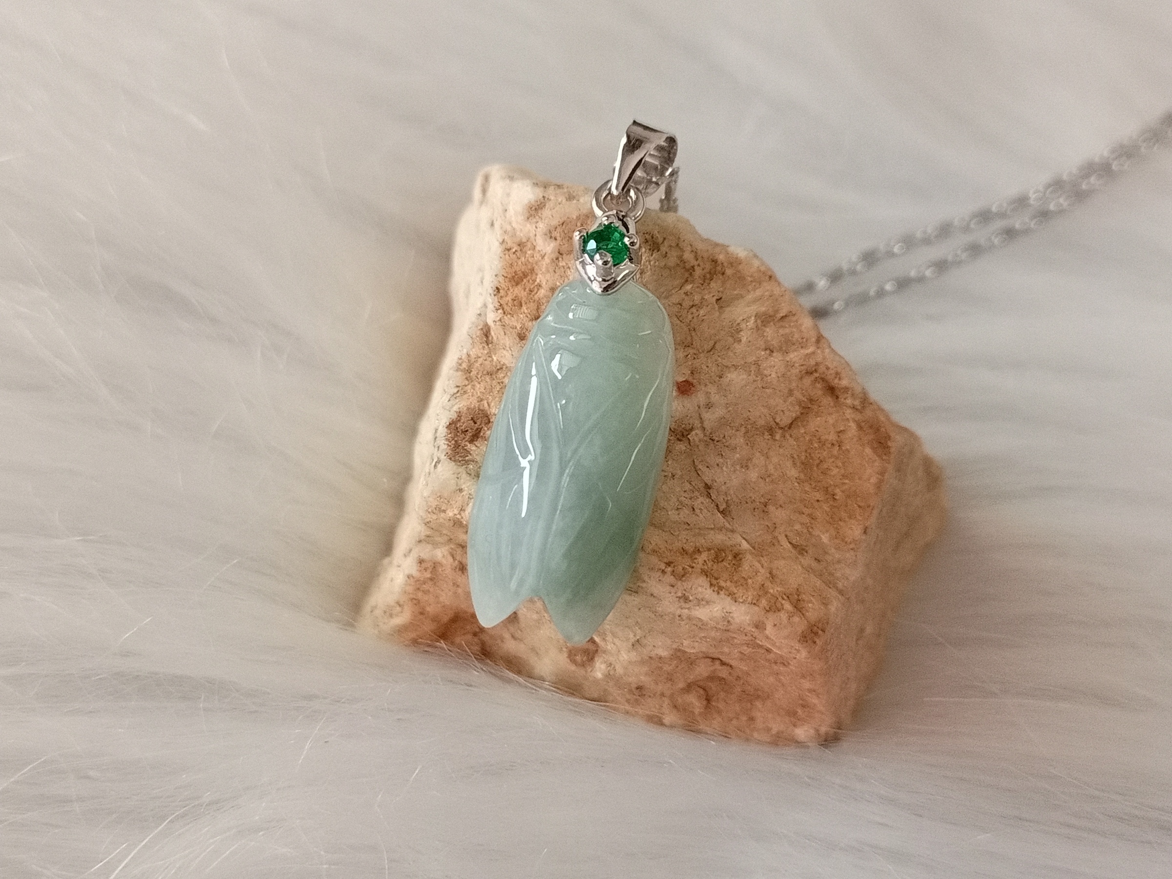 🍀 P351 - Natural Myanmar Jadeite Jade Cicada Pendant with Necklace 天然缅甸翡翠A货绿冰玉蝉 