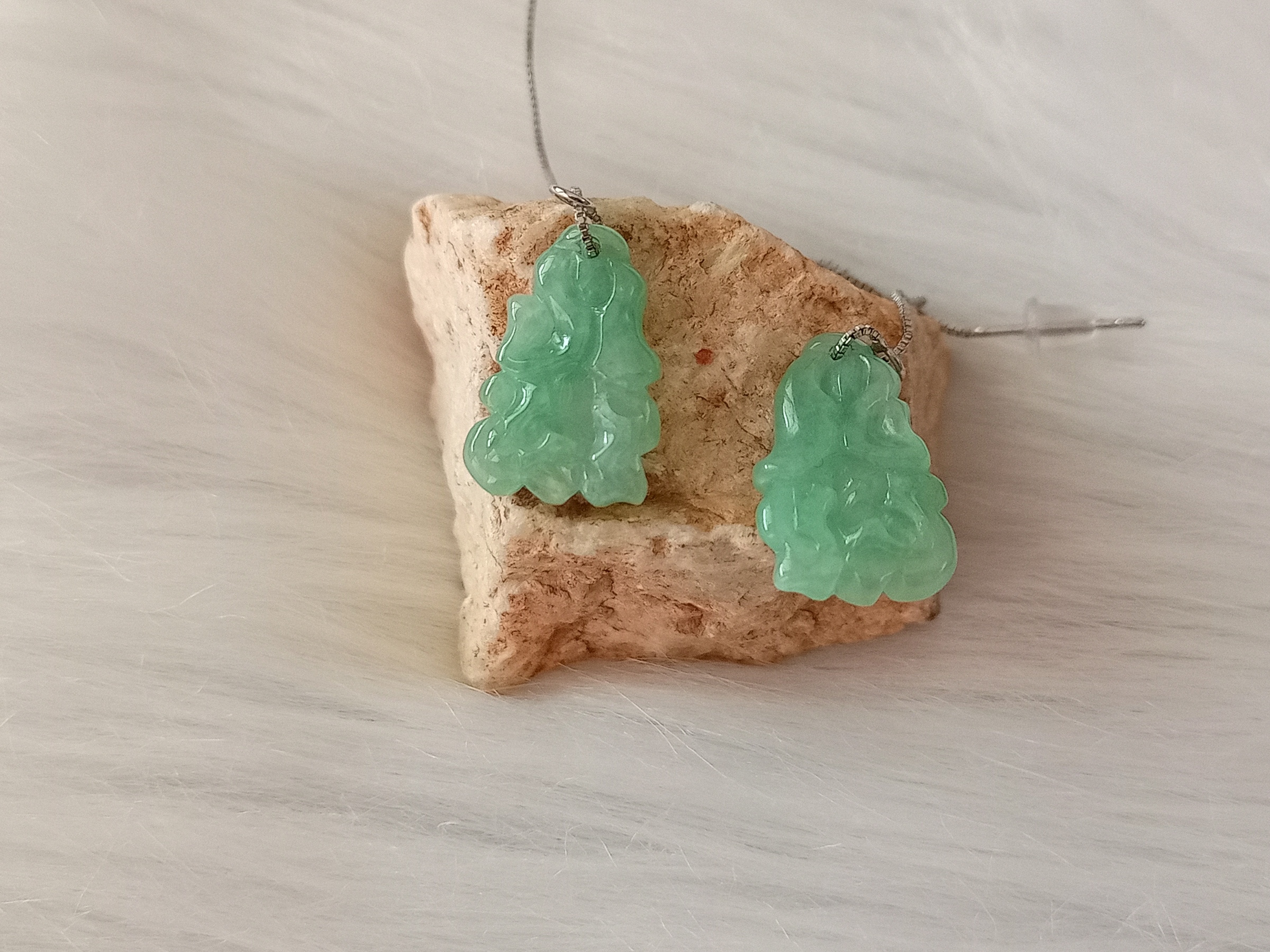 🍀 E013 - Natural Myanmar Jadeite Jade  Earrings 天然缅甸翡翠A货 绿冰 耳环 耳针