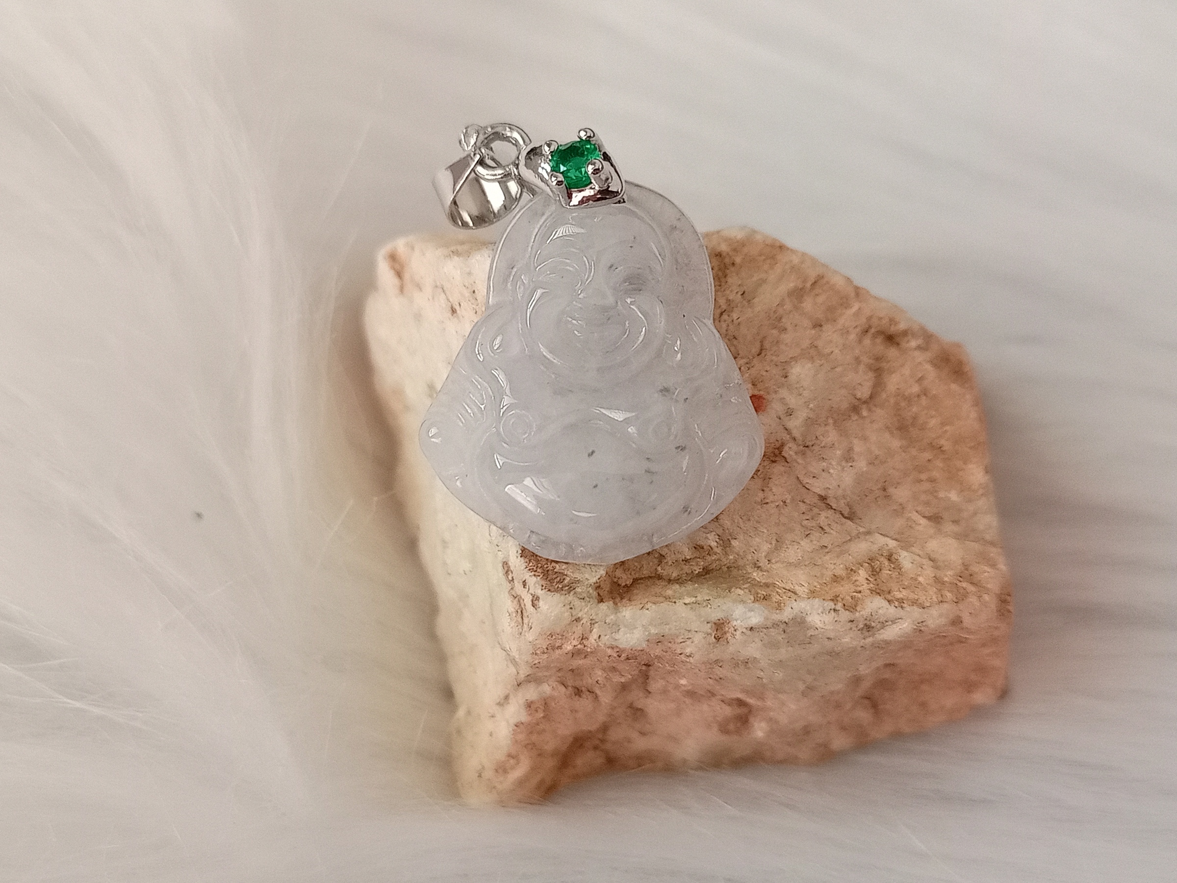 🍀 P386 - Natural Myanmar Jadeite Jade 