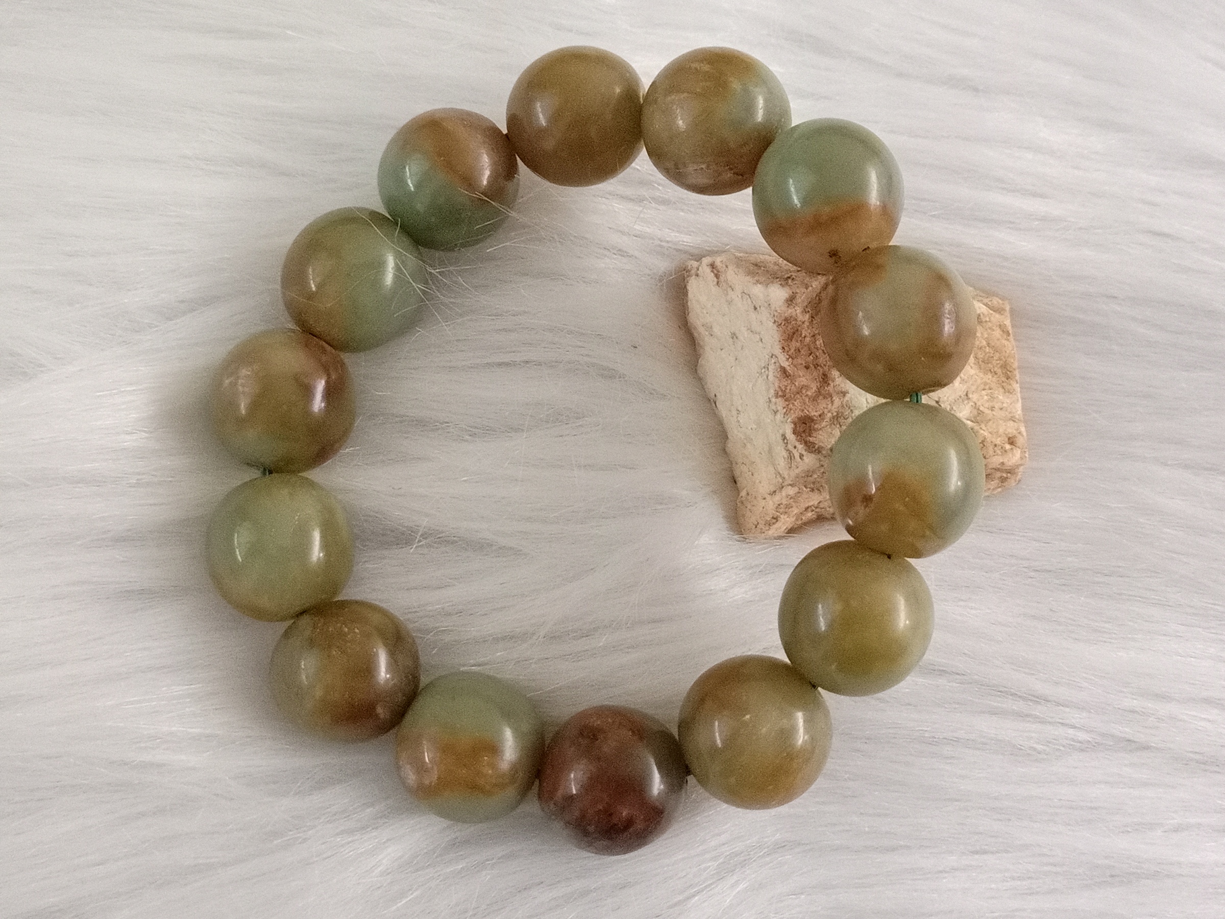 🍀 C202 - Natural Serpentine Jade Bracelet 15mm++ - 16mm 天然岫岩蓝唐花玉手串 手链 15mm++ - 16mm