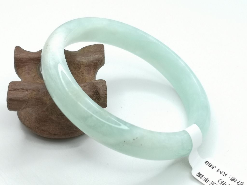 B2748B