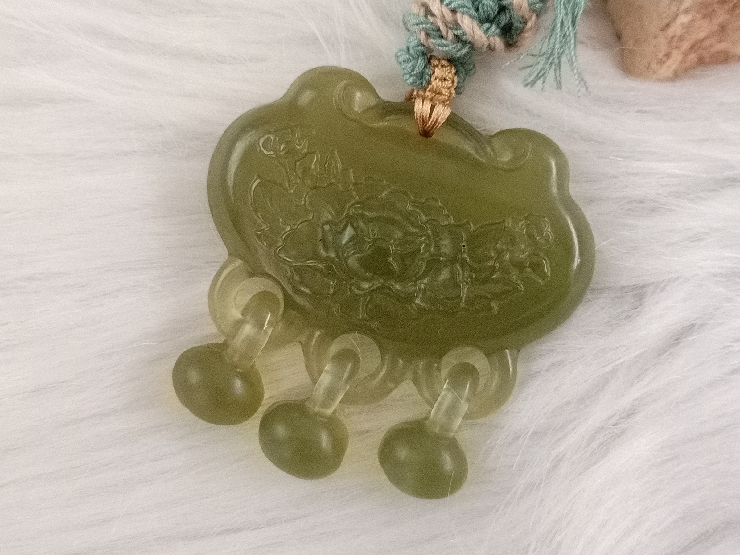 🍀 P564 - Natural Serpentine Jade 
