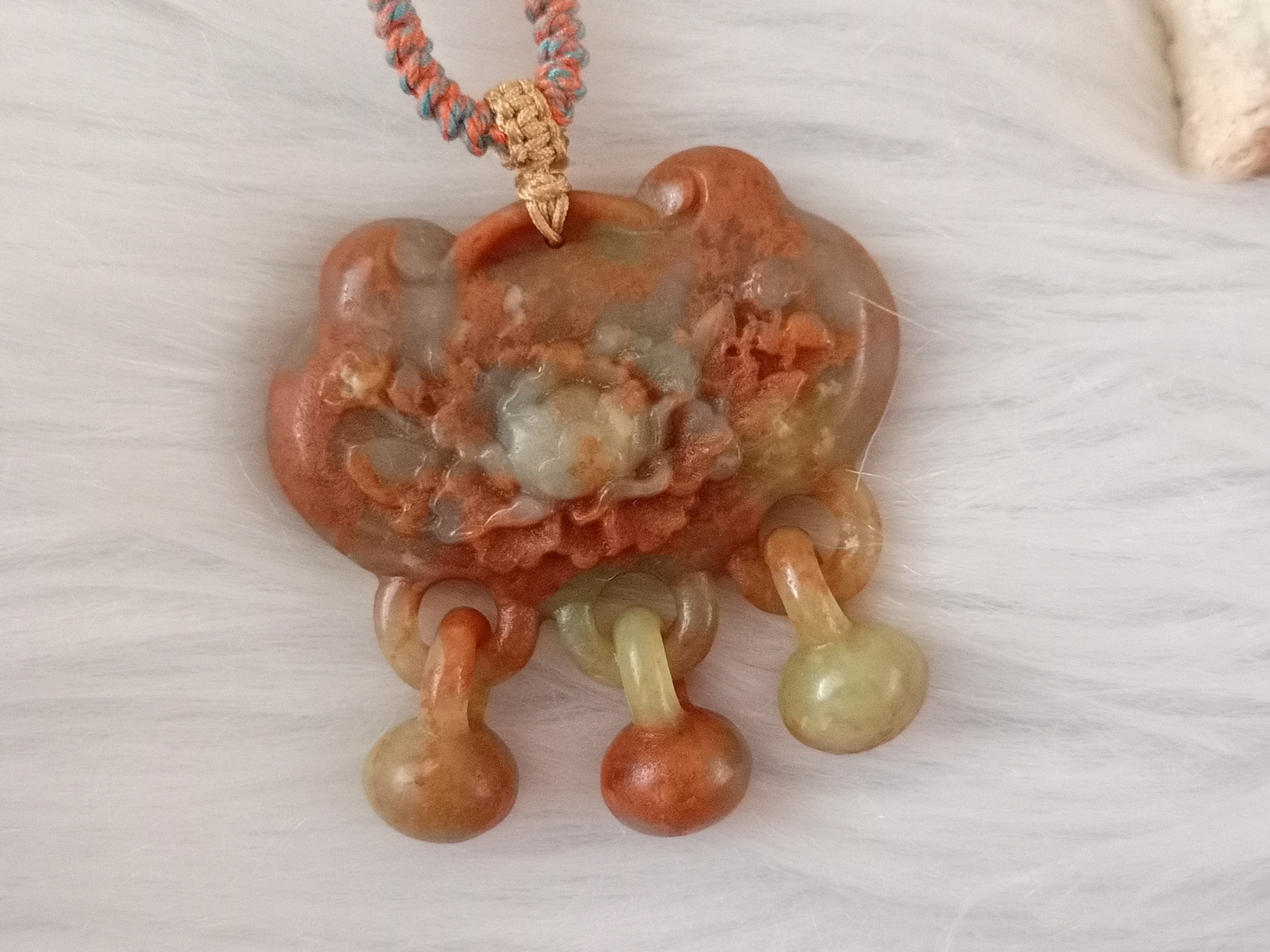 天然翡翠 根付 掛物 H6–17 楽天市場】根付 翡翠の通販