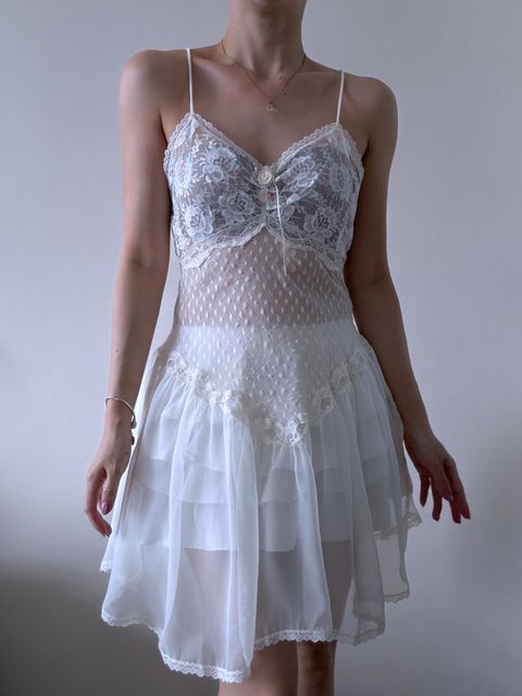 RNI-Films-IMG-E2AA9CE3-9006-4777-A88E-6FF22059B934