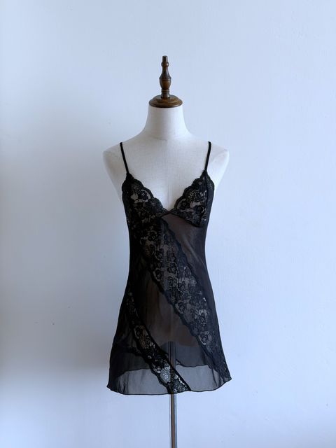 The Simple Piece Vintage-Films-IMG-8F8F3C91-8E84-4BD1-B367-EDB6C996ABC7