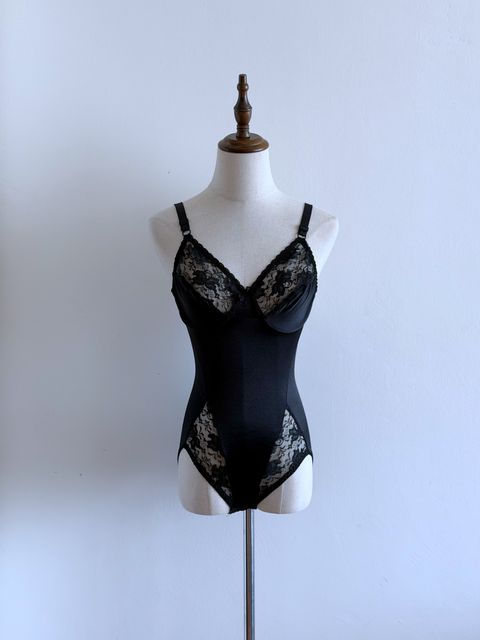 The Simple Piece Vintage-Films-IMG-60337511-139B-4F09-AEF8-2F9C98E5AF78