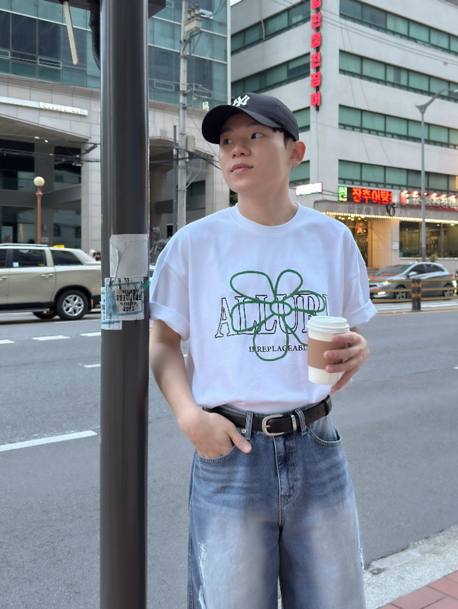 OPPA KOREA - 正韓男裝 | FLOWER VELET EMBROIDERY HALF T