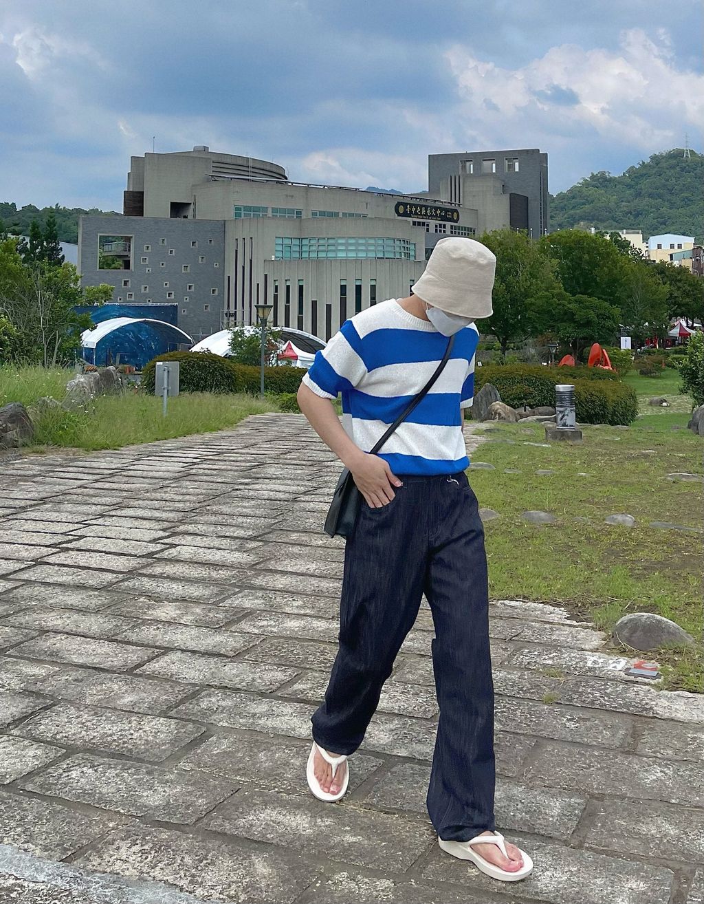 OPPAKOREA 波浪細紋牛仔寬褲 (2色)