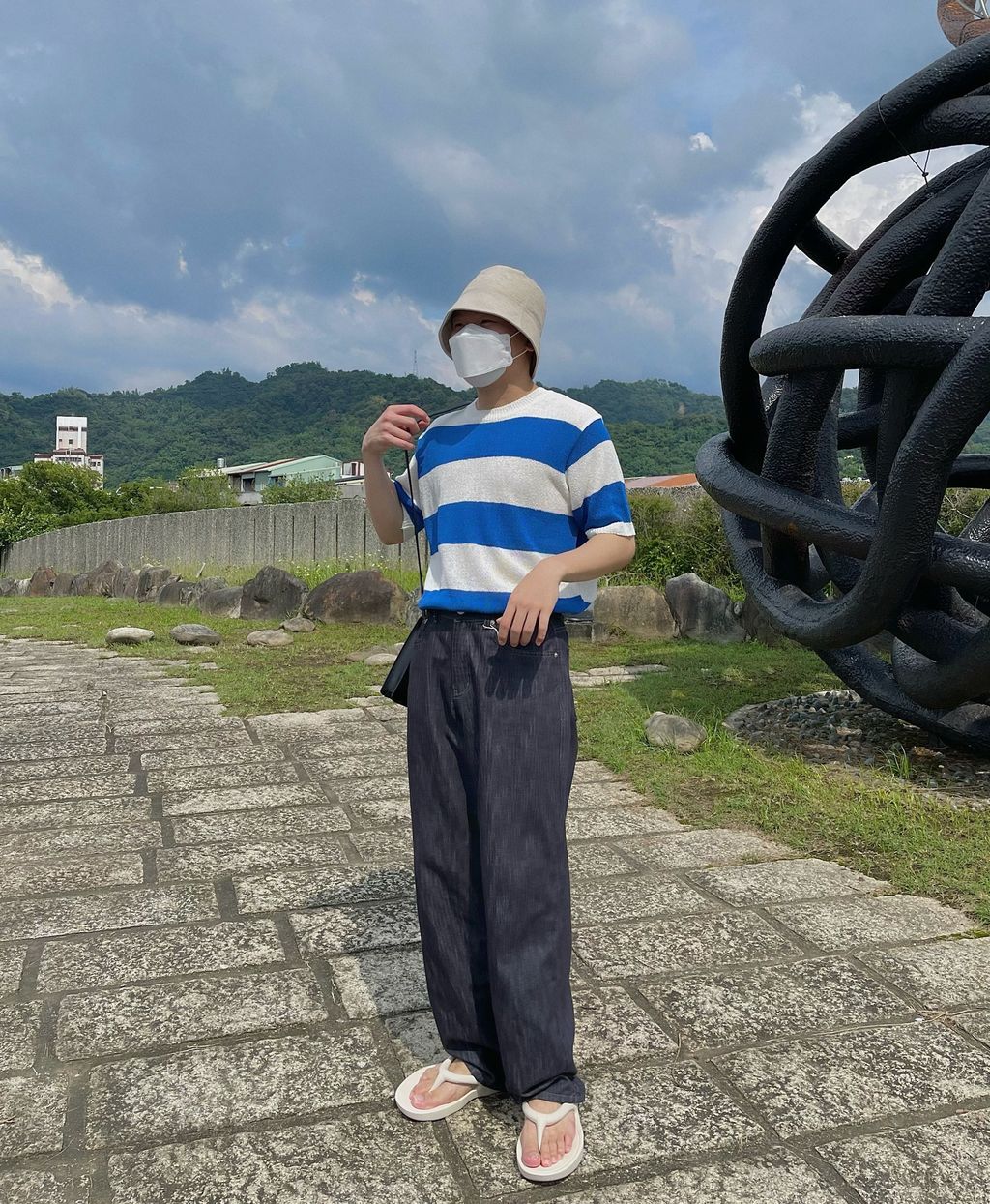OPPAKOREA 波浪細紋牛仔寬褲 (2色)