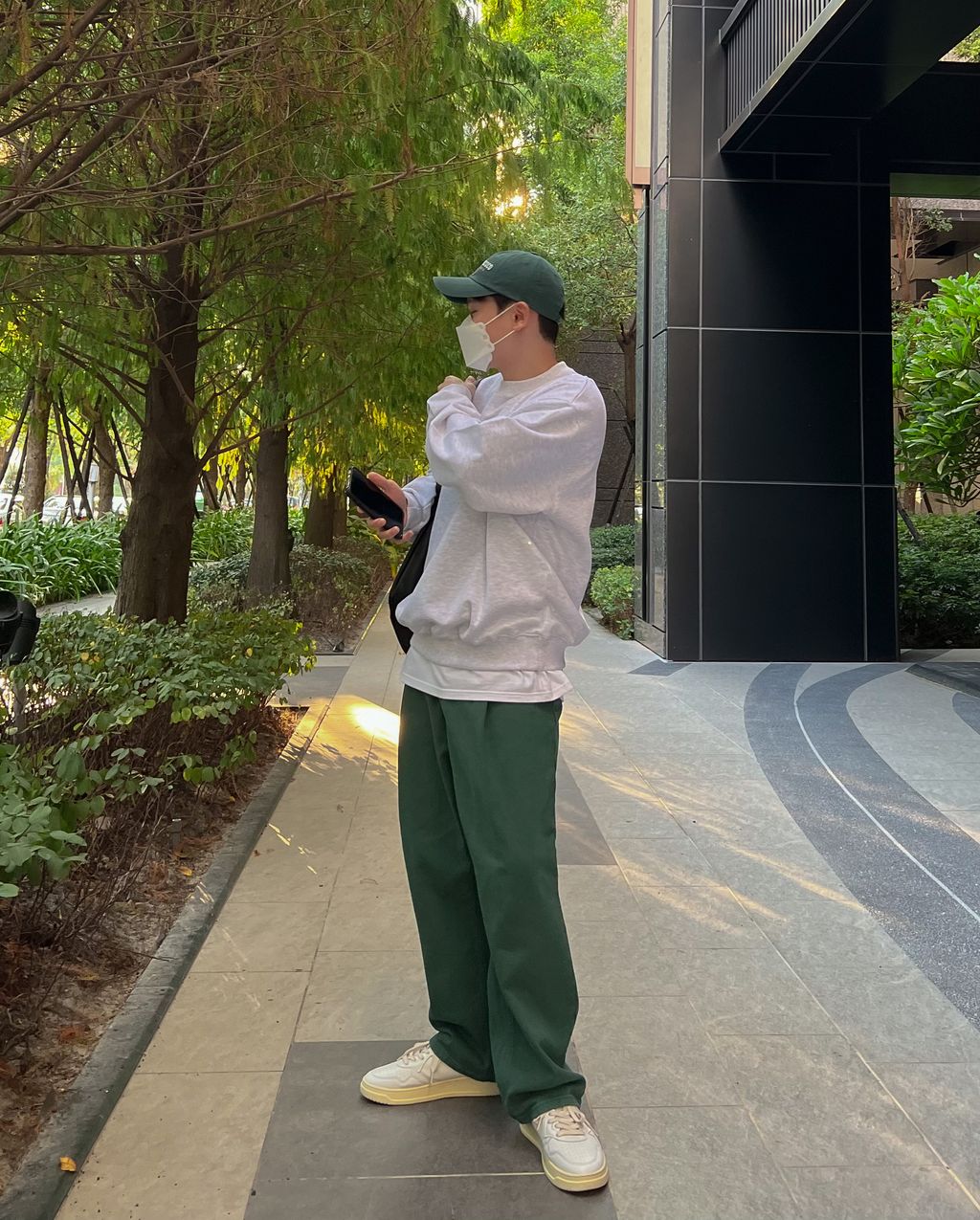 OPPAKOREA 大打褶深綠牛仔寬褲