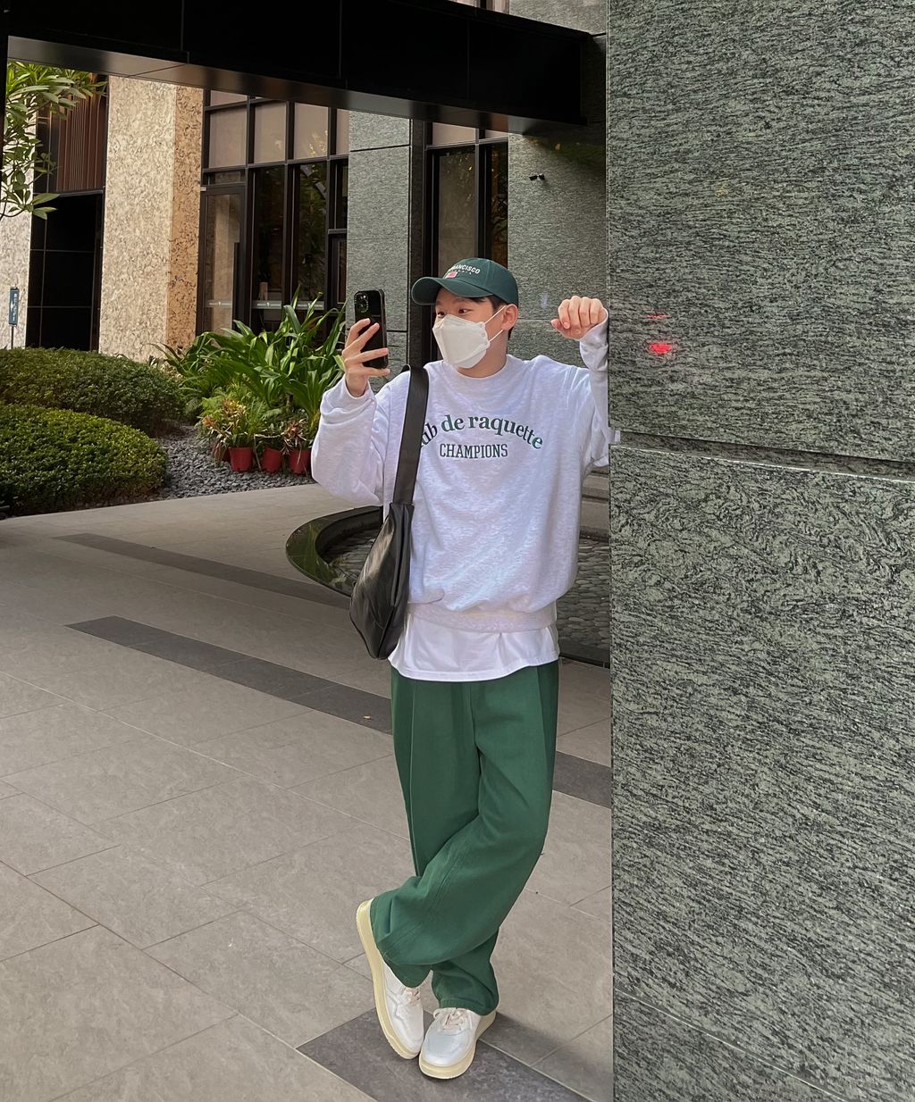 OPPAKOREA 大打褶深綠牛仔寬褲