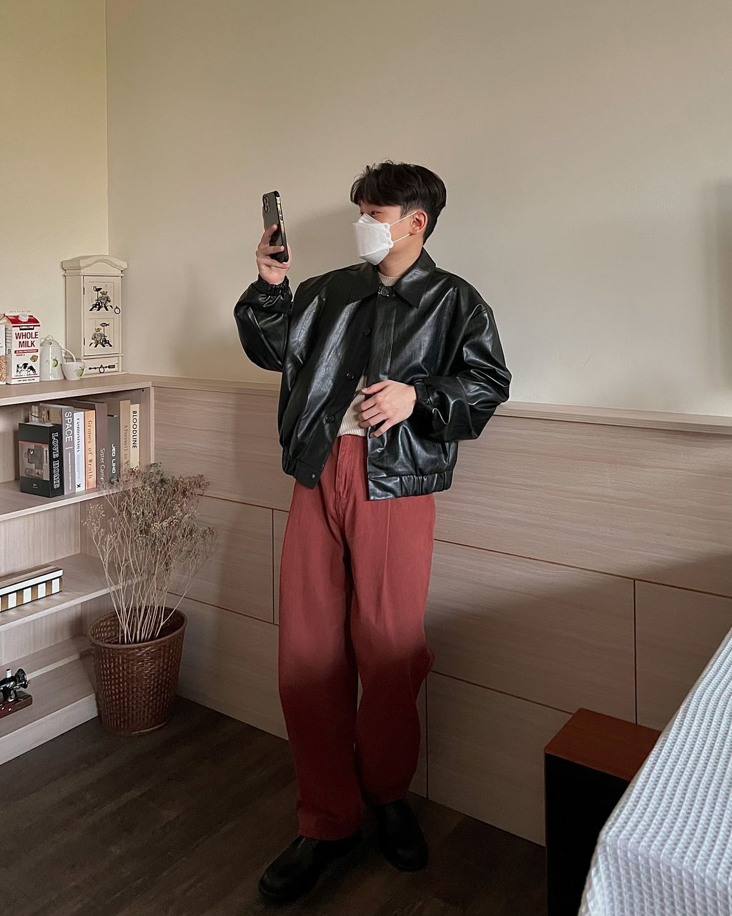 OPPAKOREA 隱藏鈕扣短版皮革外套 (2色)
