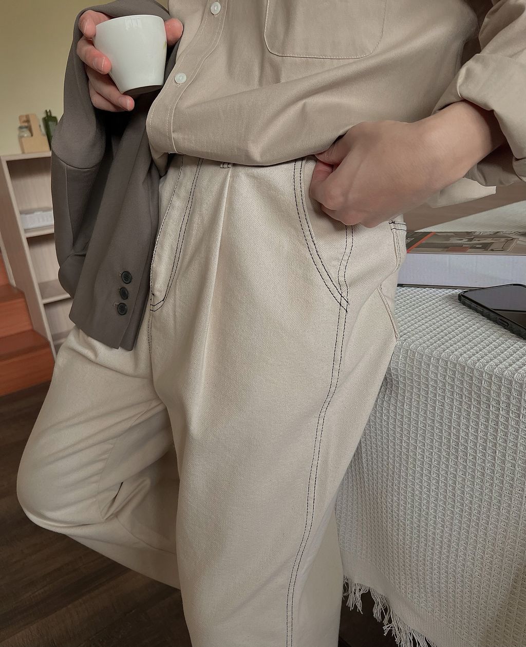 OPPAKOREA 車線奶油打褶牛仔寬褲