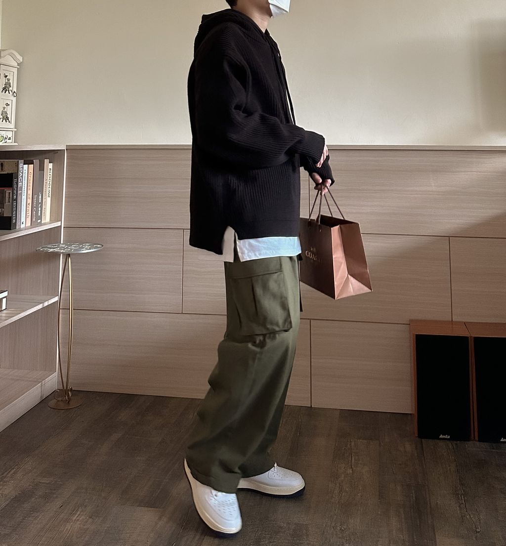 OPPAKOREA 開衩分層素色短T (2色) (四季最佳內搭!!!)
