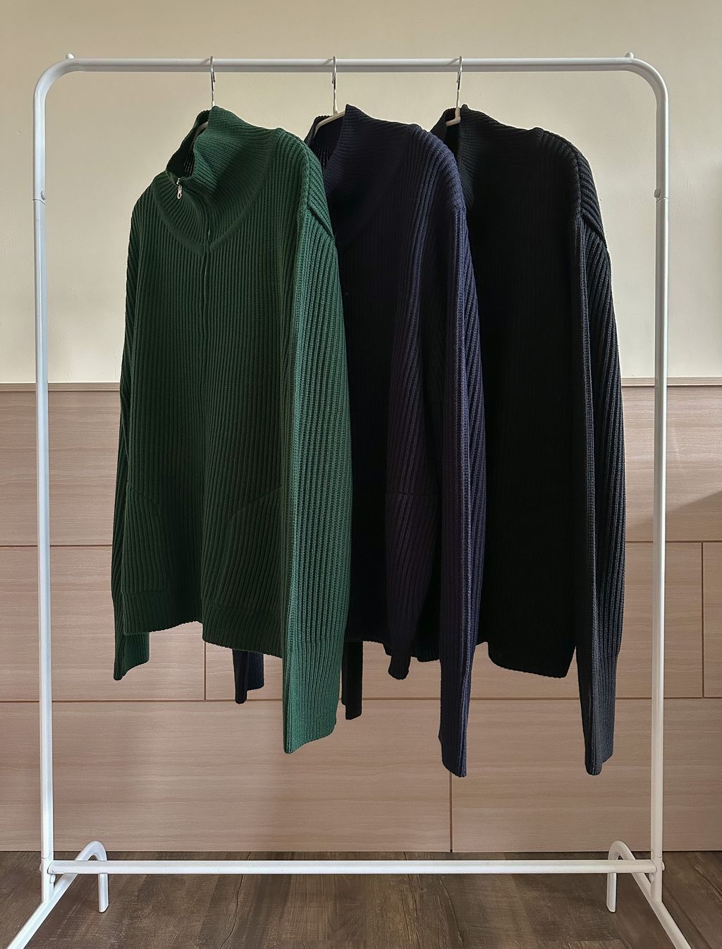 OPPAKOREA 2 way 厚磅羊毛針織外套 (3色) (指穿孔設計) (羊毛30%) 