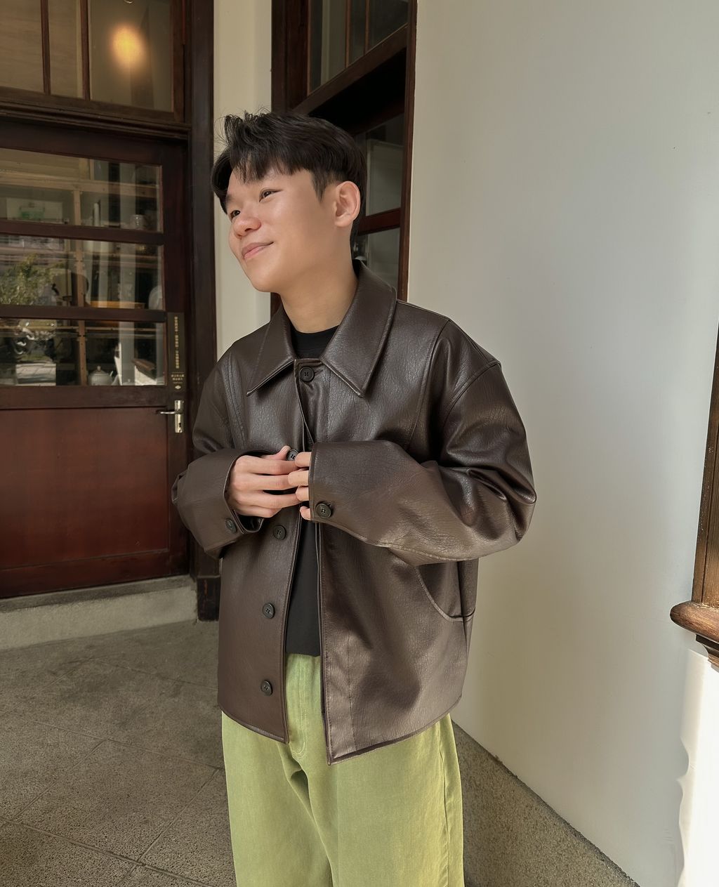 OPPAKOREA 弧形隱藏鈕扣皮革外套 (2色)