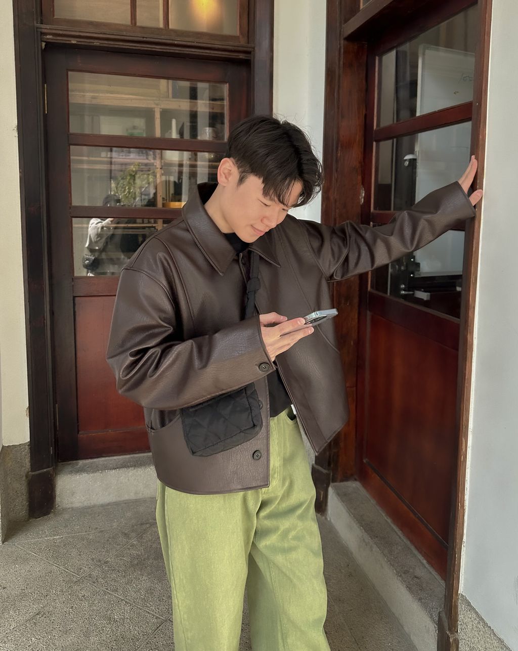 OPPAKOREA 弧形隱藏鈕扣皮革外套 (2色)