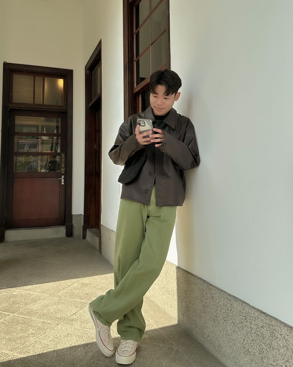 OPPAKOREA 弧形隱藏鈕扣皮革外套 (2色)
