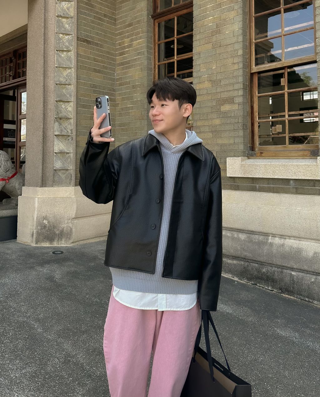 OPPAKOREA 弧形隱藏鈕扣皮革外套 (2色)