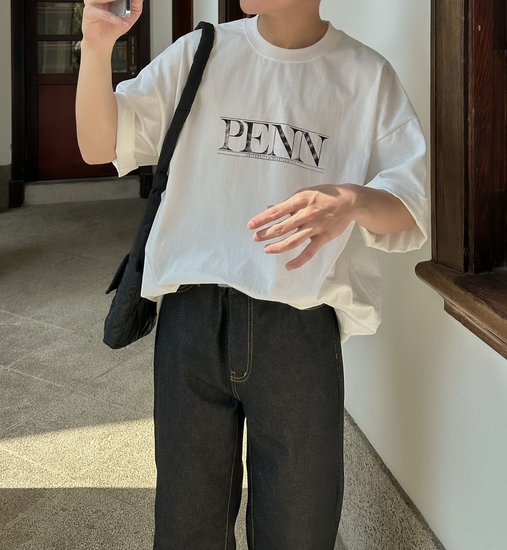 OPPAKOREA Penn 復古英字寬鬆短T (2色) (優質精梳棉材質)