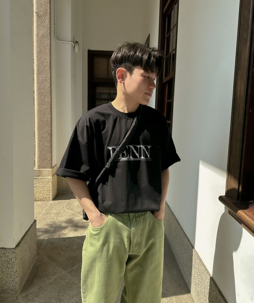 OPPAKOREA Penn 復古英字寬鬆短T (2色) (優質精梳棉材質)