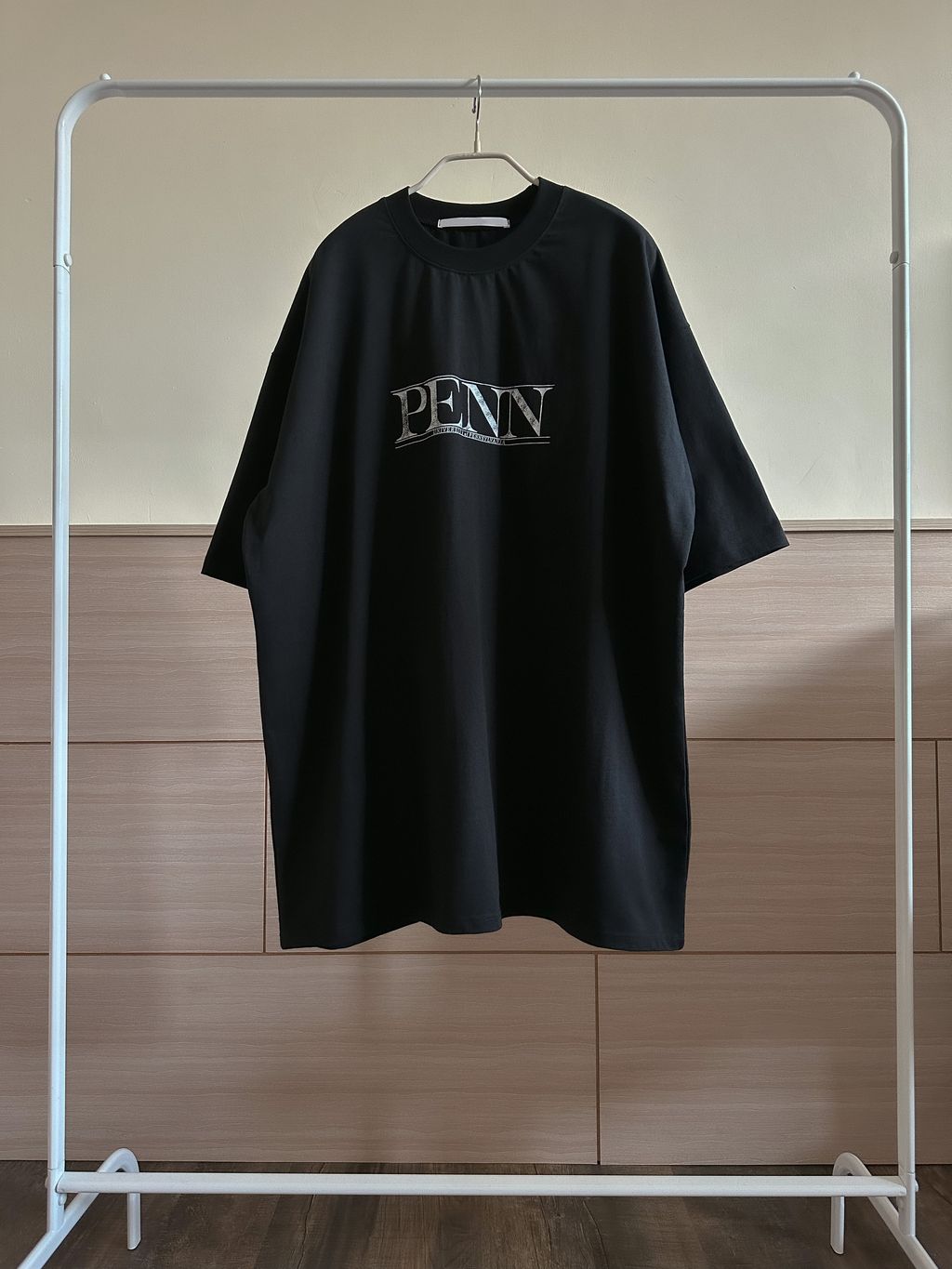 OPPAKOREA Penn 復古英字寬鬆短T (2色) (優質精梳棉材質)