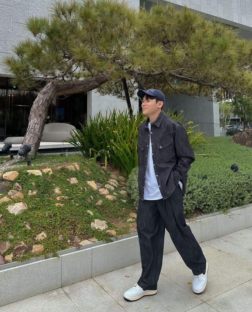 OPPAKOREA 兩褶細紋牛仔寬褲 (無染色單寧)(可搭配套裝)