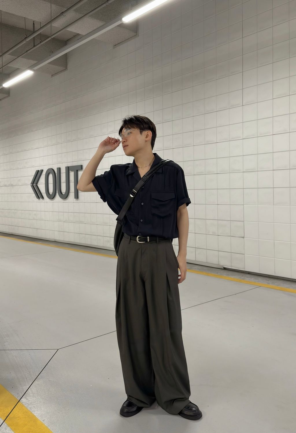 OPPAKOREA 交錯打褶條紋西裝寬褲 (2色) (推薦單品!!!)